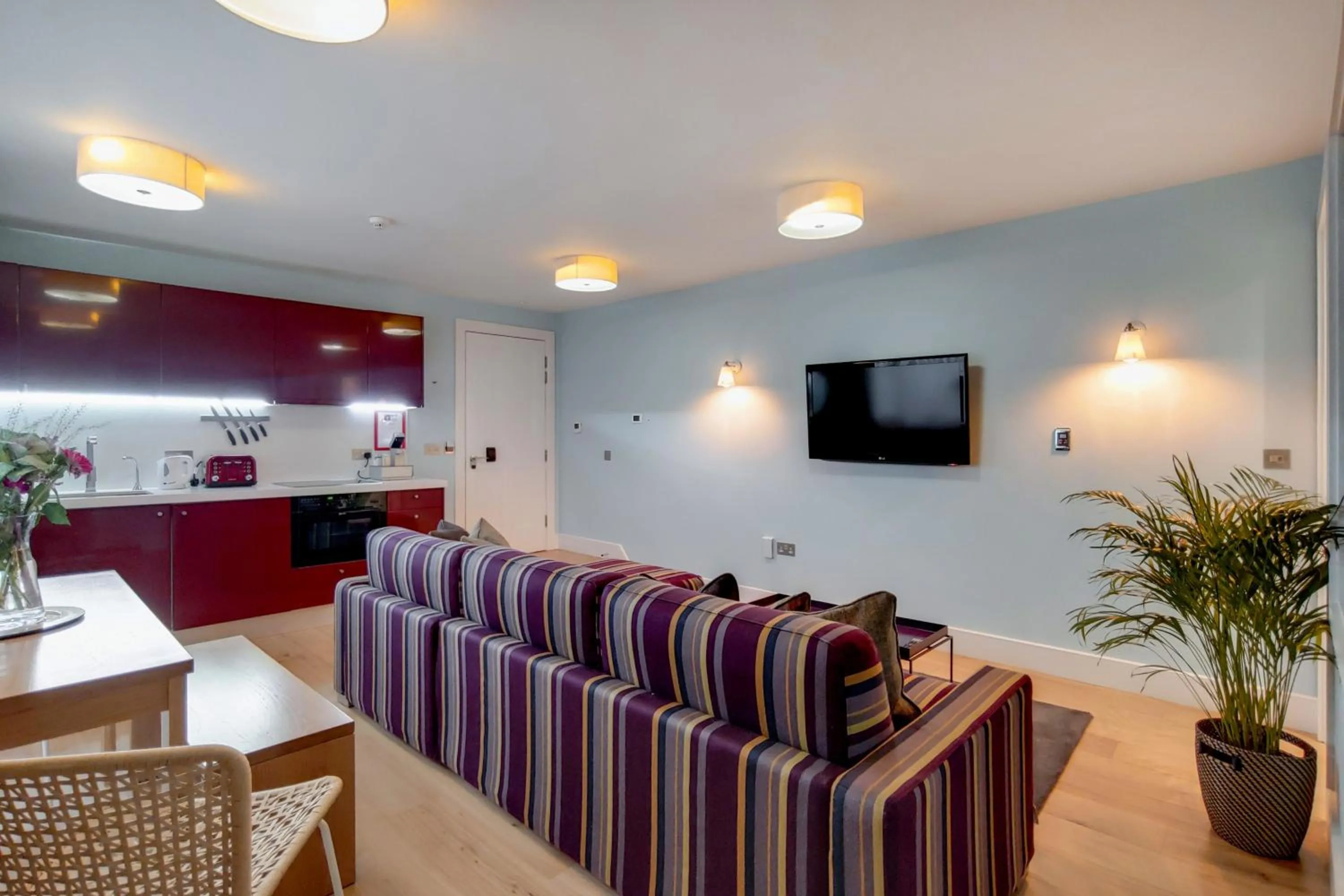 Kitchen or kitchenette in Residences at The Gyle - London