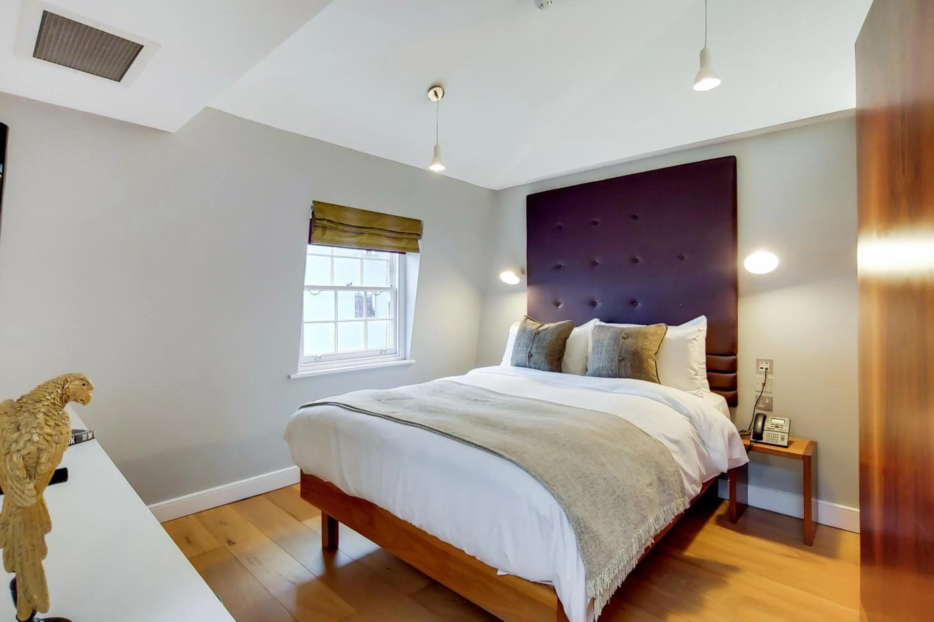 Bedroom, Bed in Residences at The Gyle - London