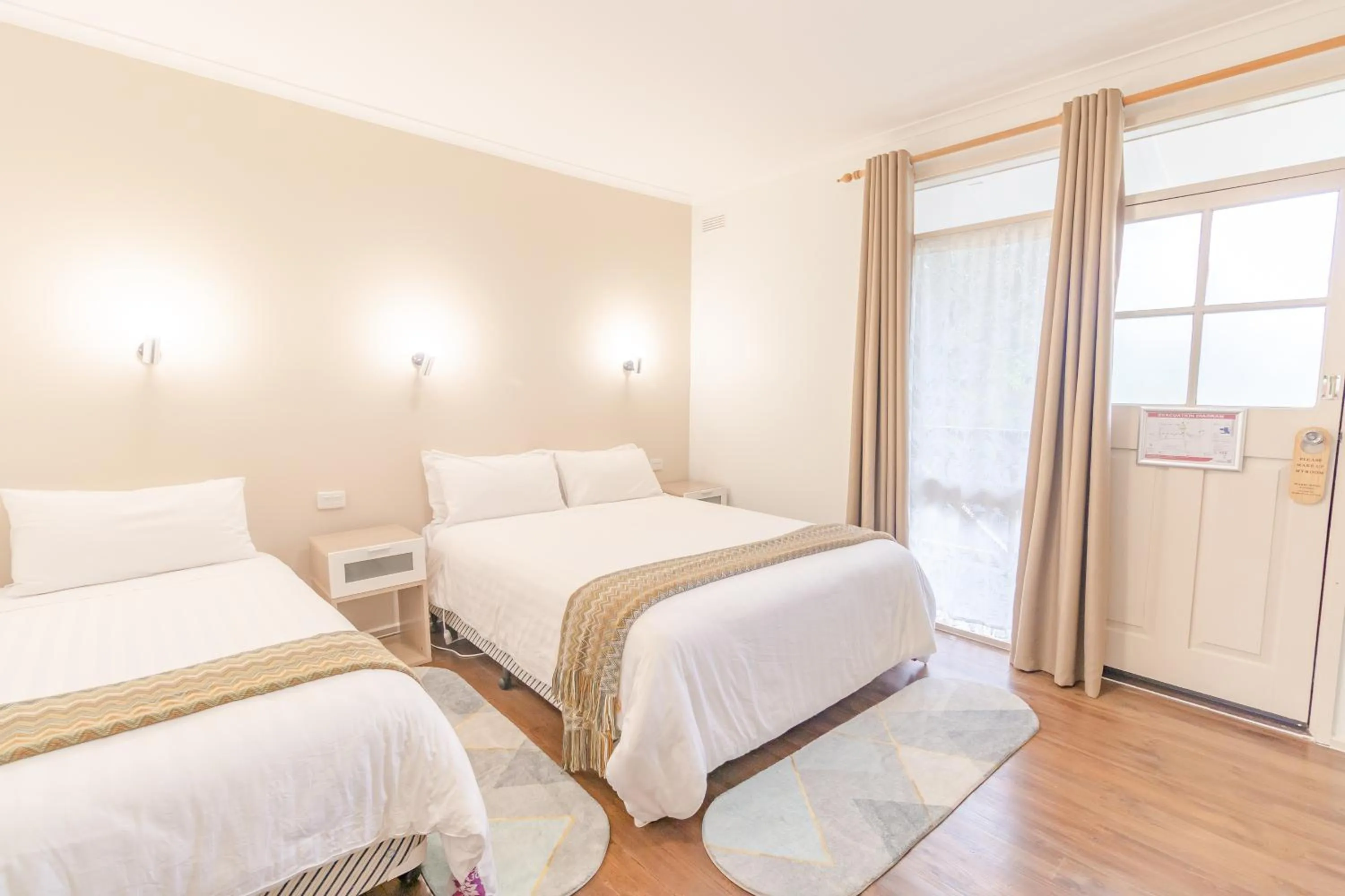 Bed in Warburton Lodge