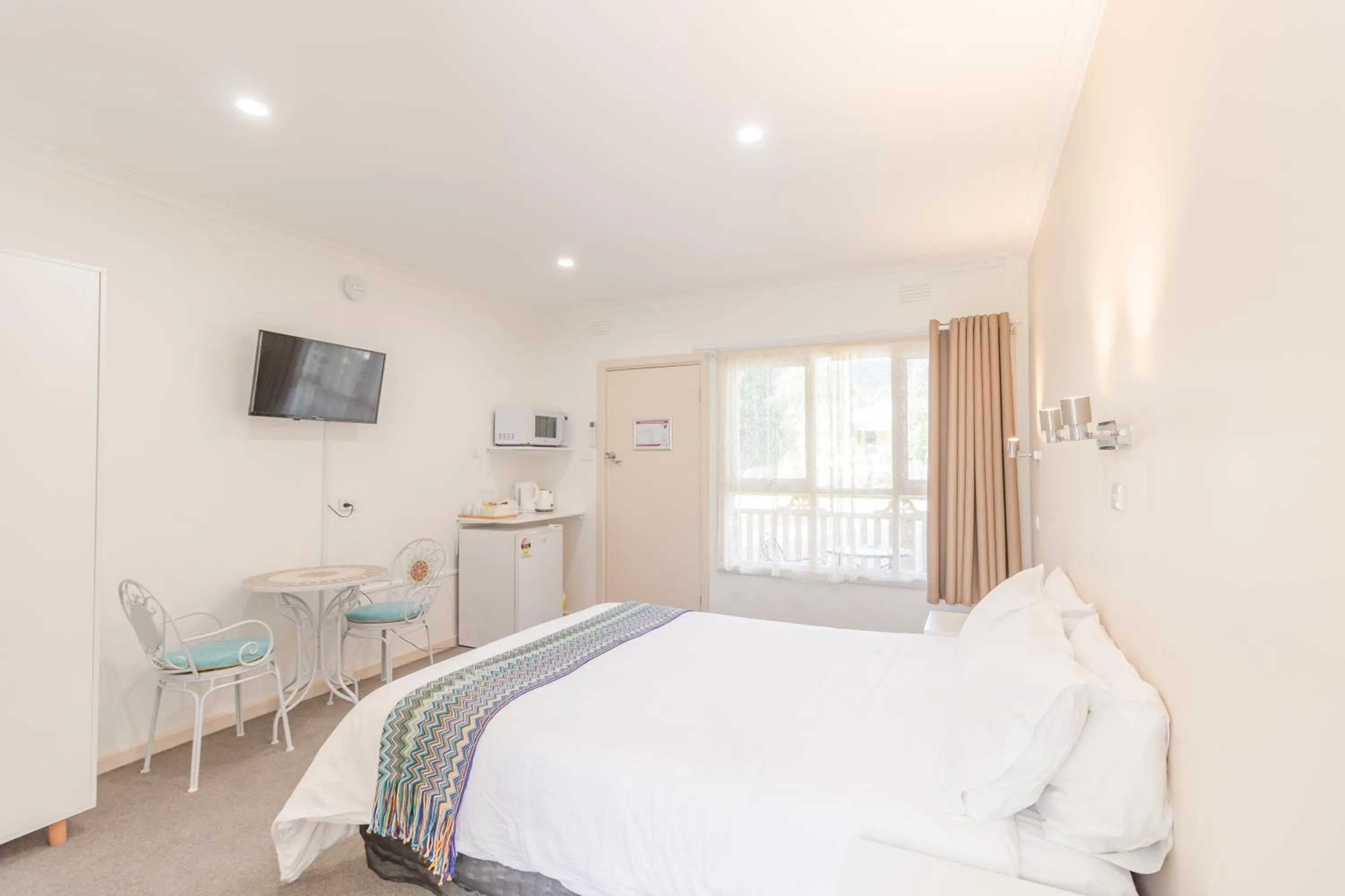 Bed in Warburton Lodge