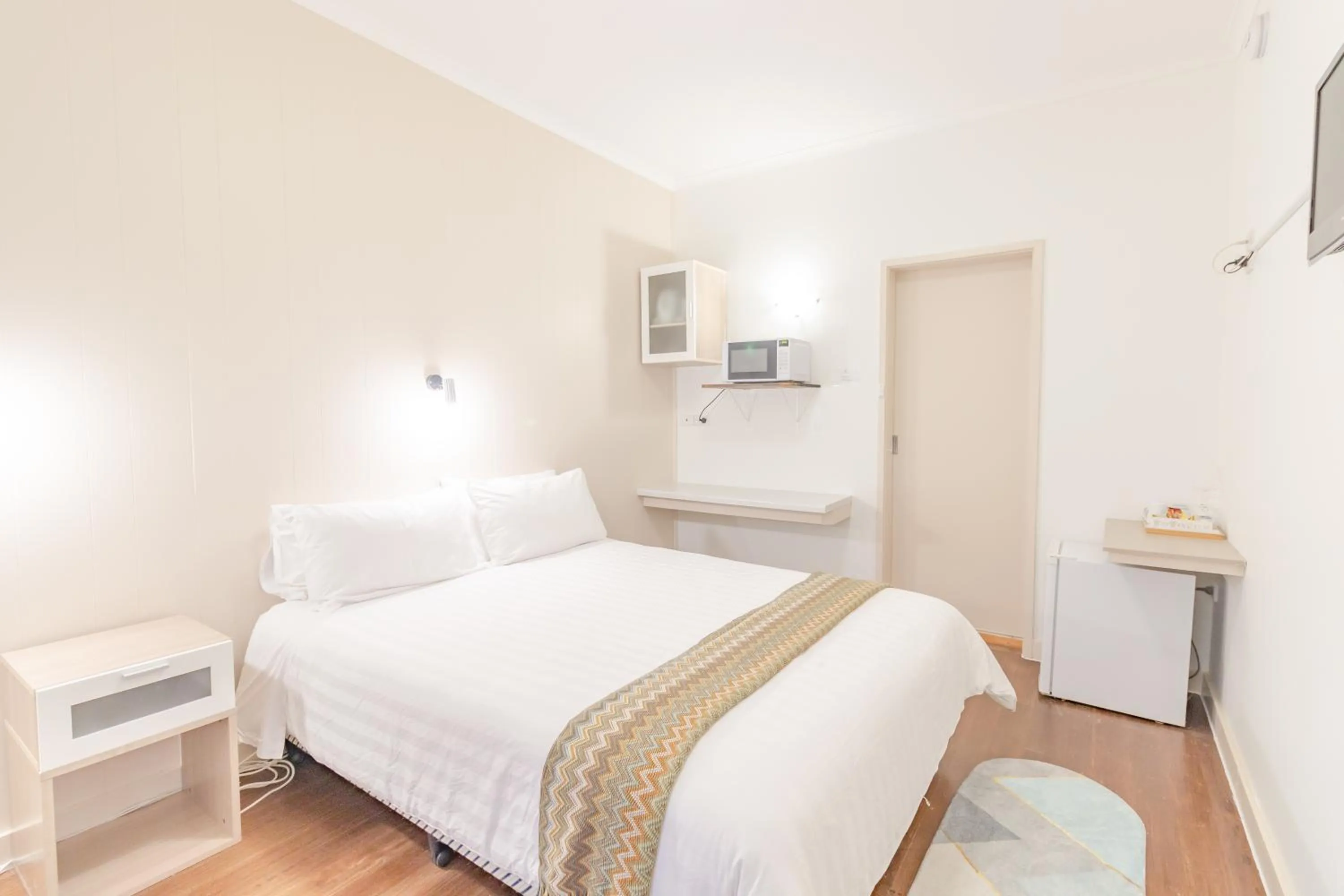 Bed in Warburton Lodge