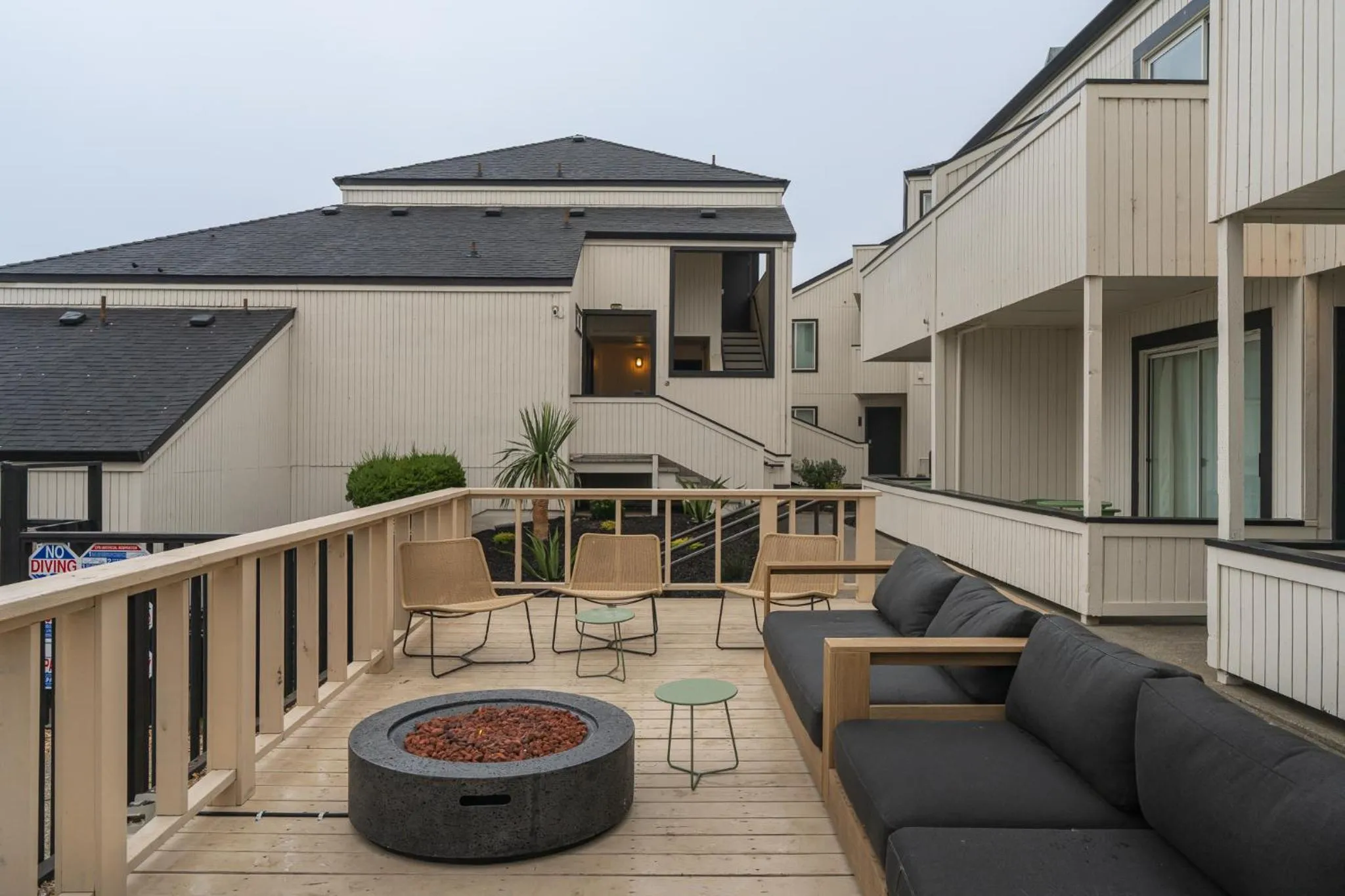 Bodega Coast Inn and Suites