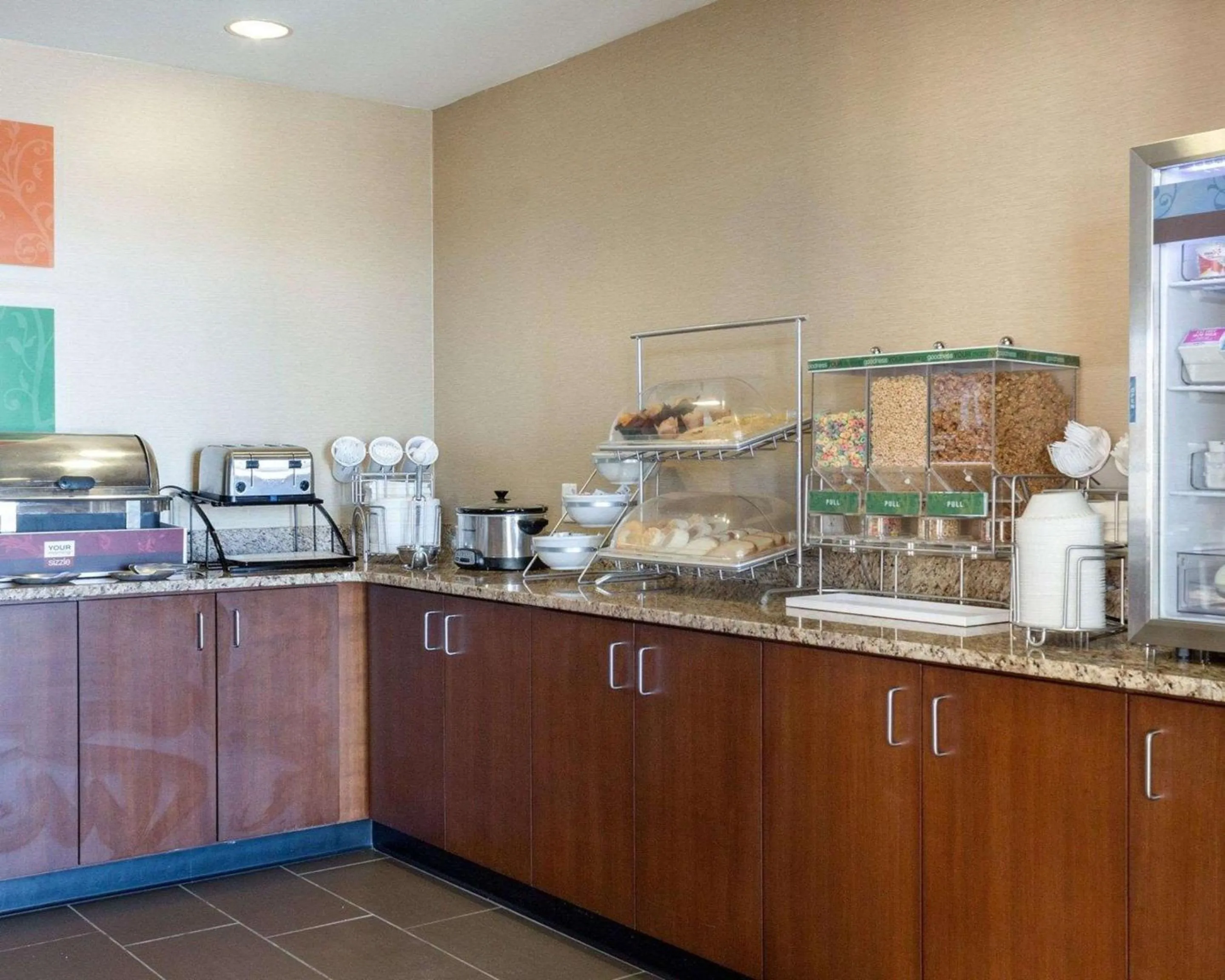 Restaurant/places to eat in Comfort Inn & Suites Watford City