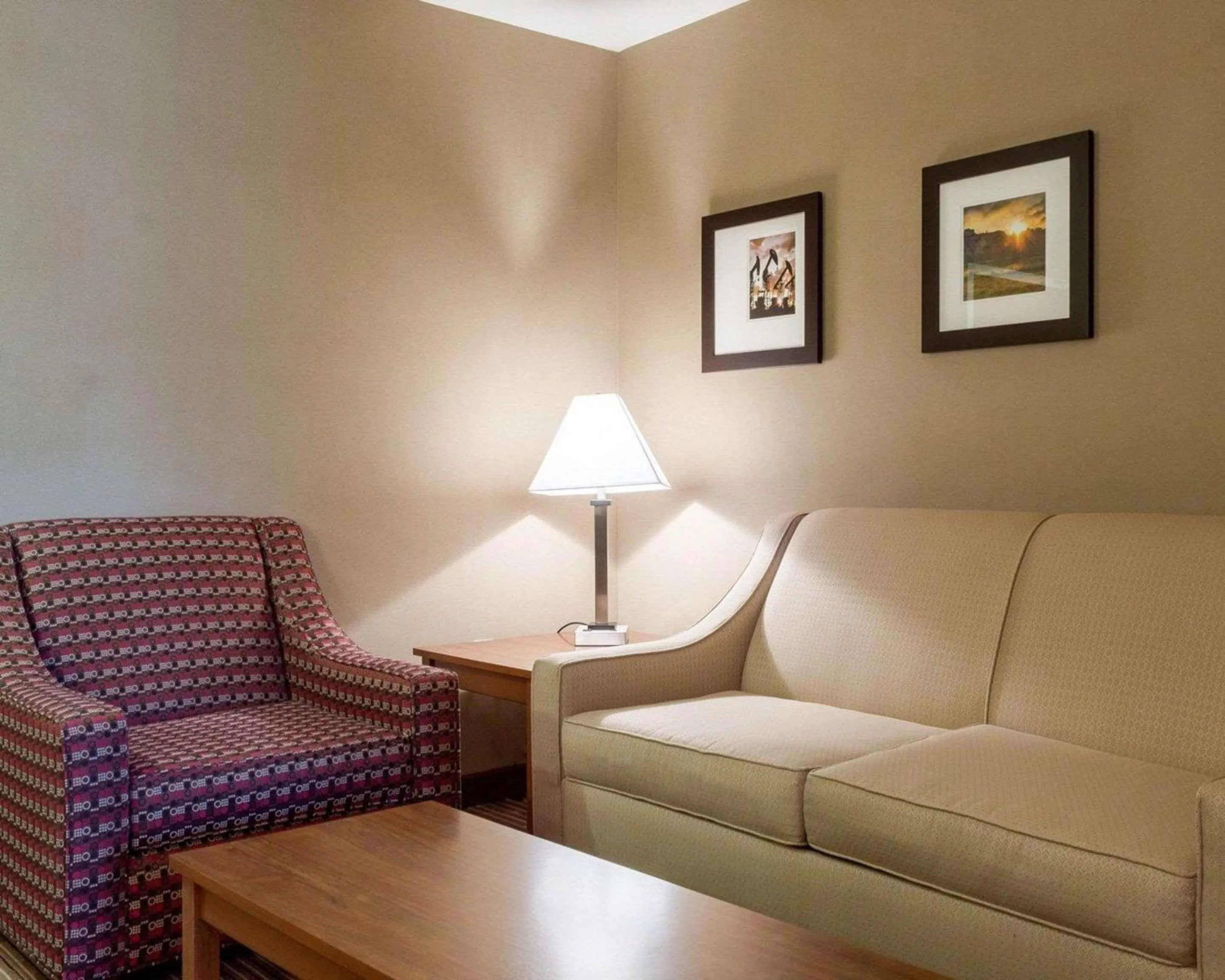 Bedroom in Comfort Inn & Suites Watford City