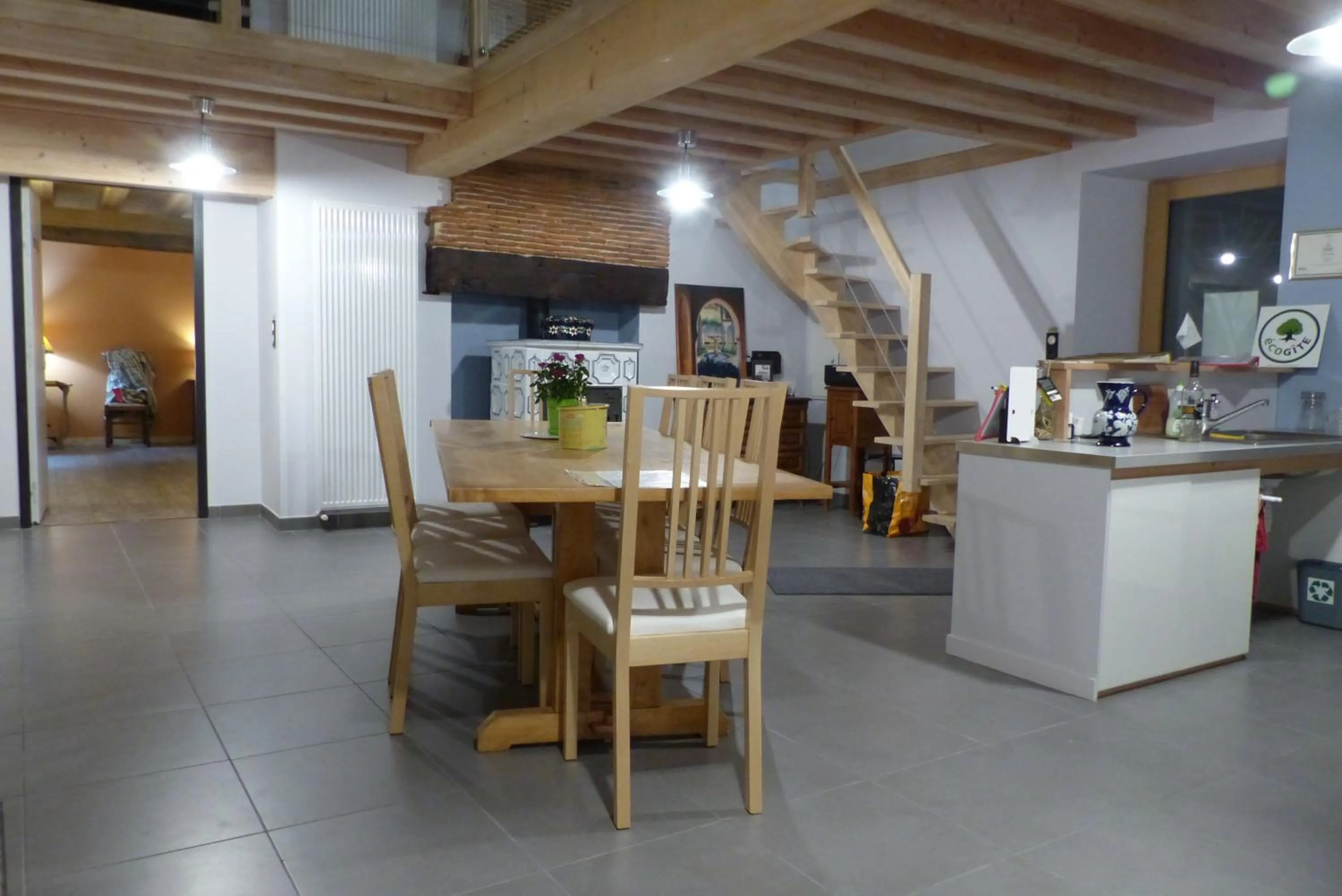 Dining area in LES GALAINES