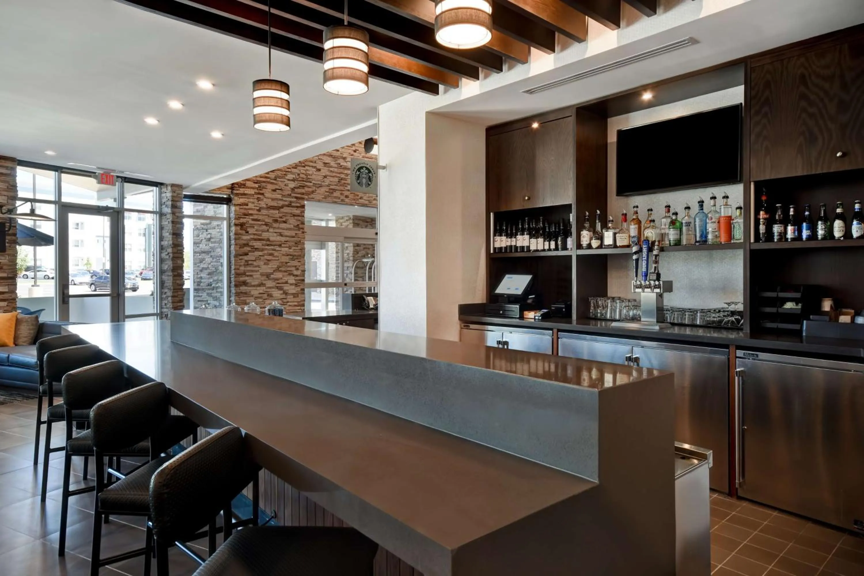 Lounge or bar in Hyatt Place Huntsville - Research Park - Redstone