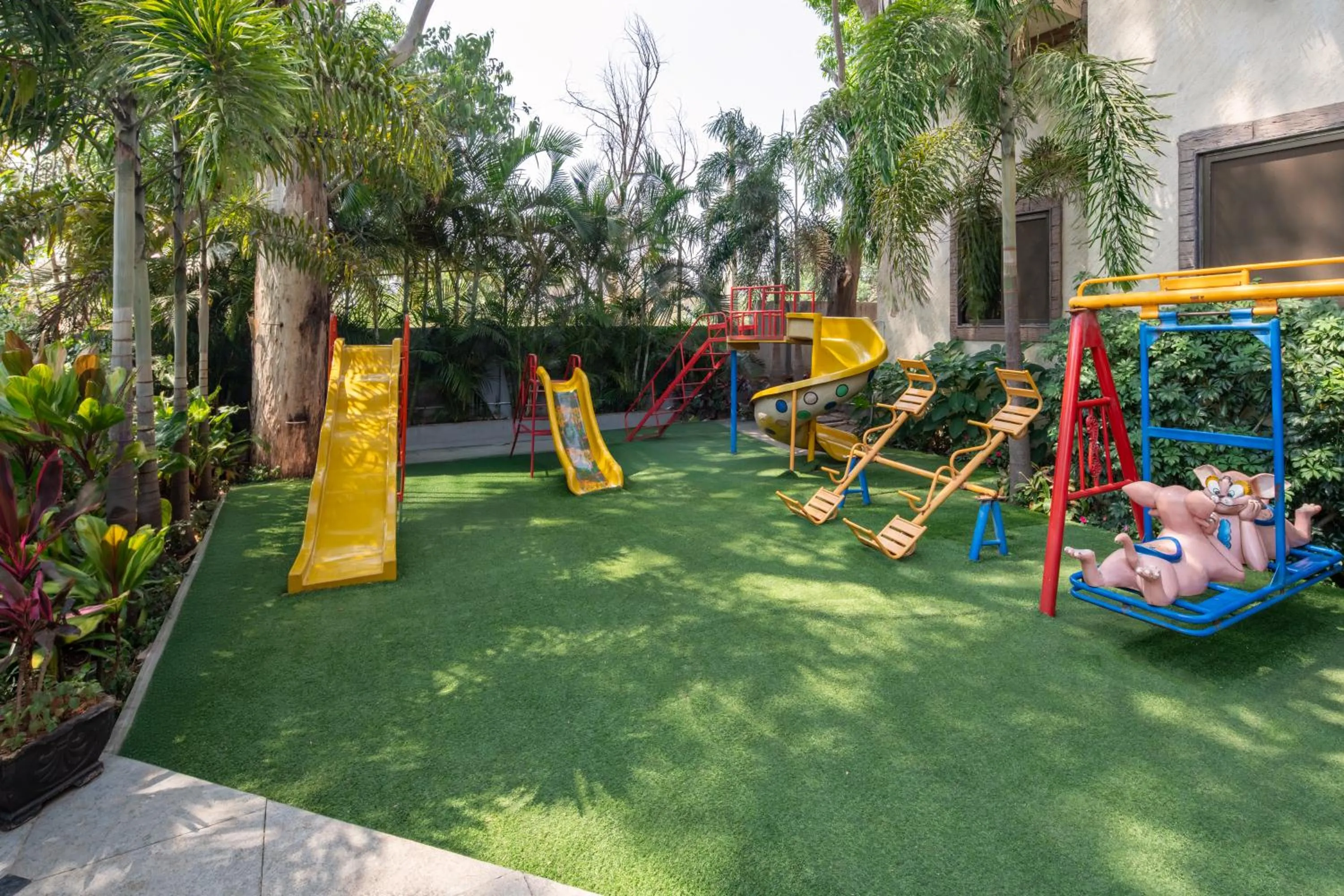 Children play ground in The Summer House, Pachmarhi - AM Hotel Kollection