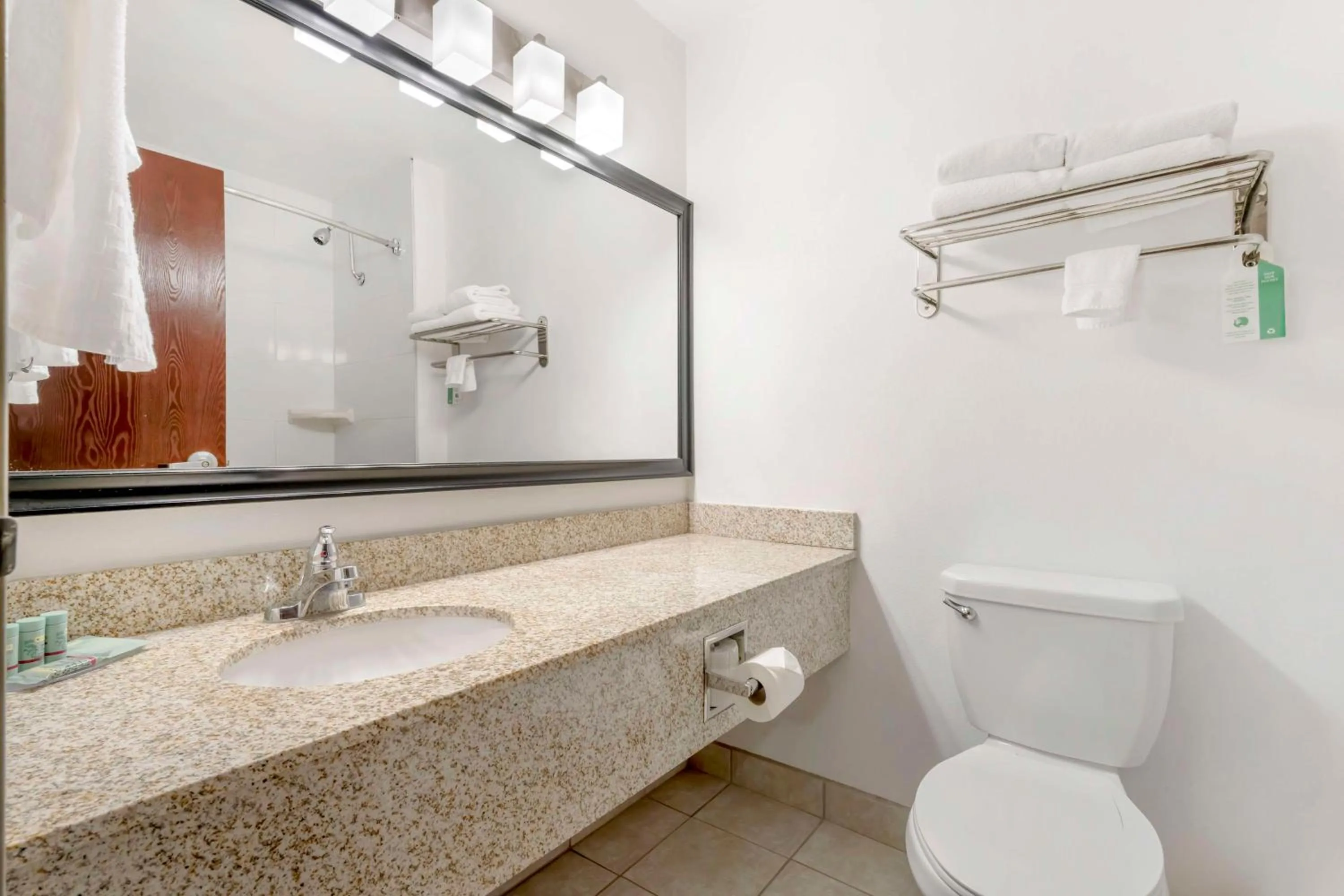 Bathroom in Best Western Parker Inn