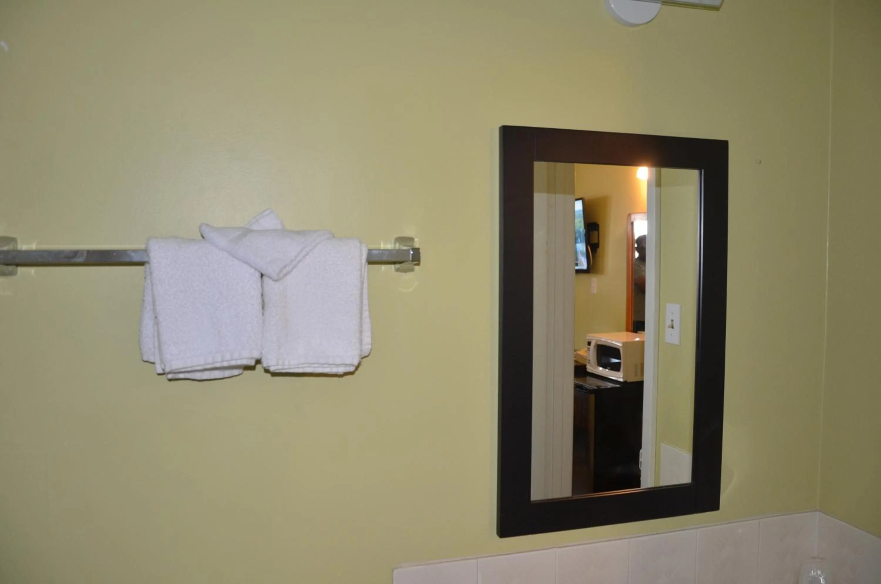 Bathroom in Coachman Inn