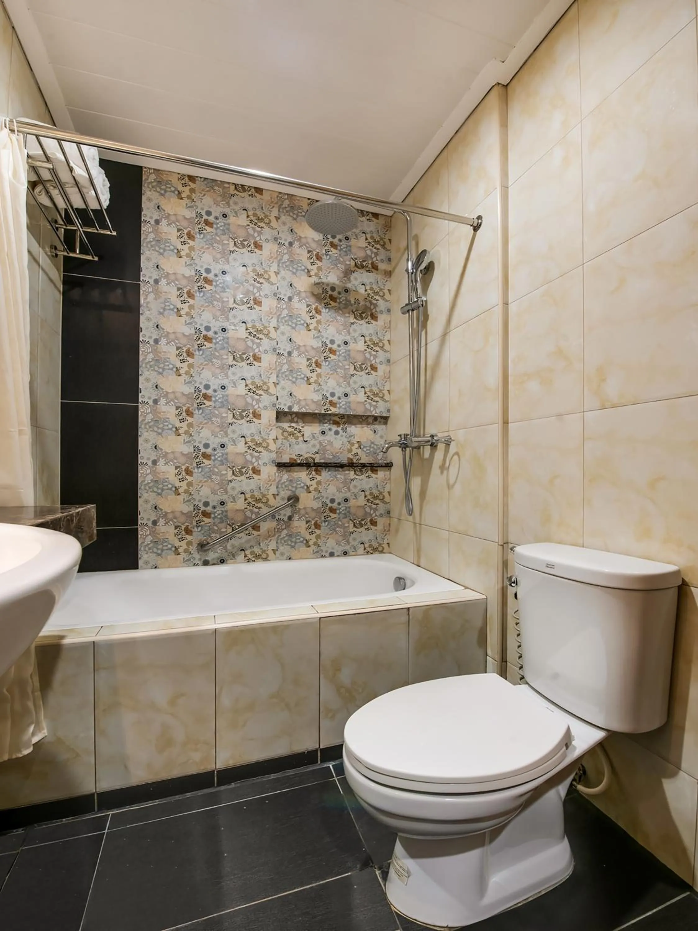 Bay Area Suites Manila