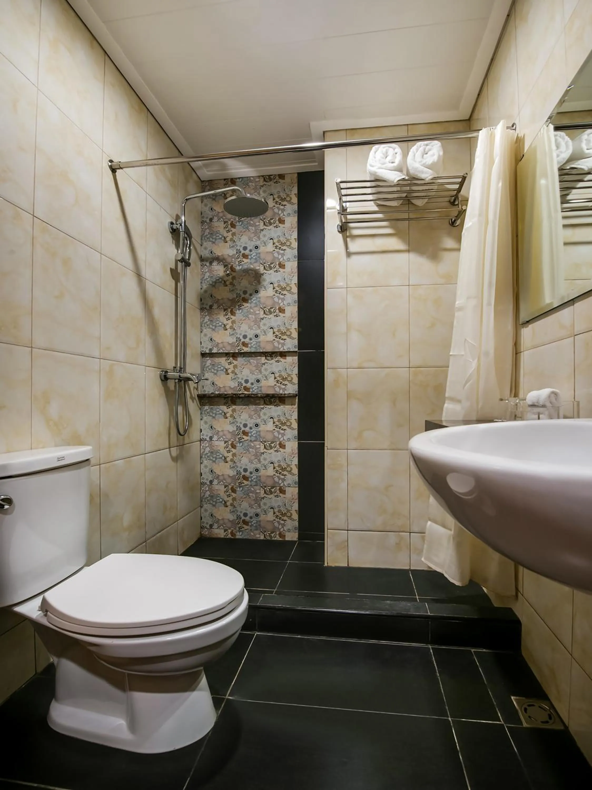 Bay Area Suites Manila