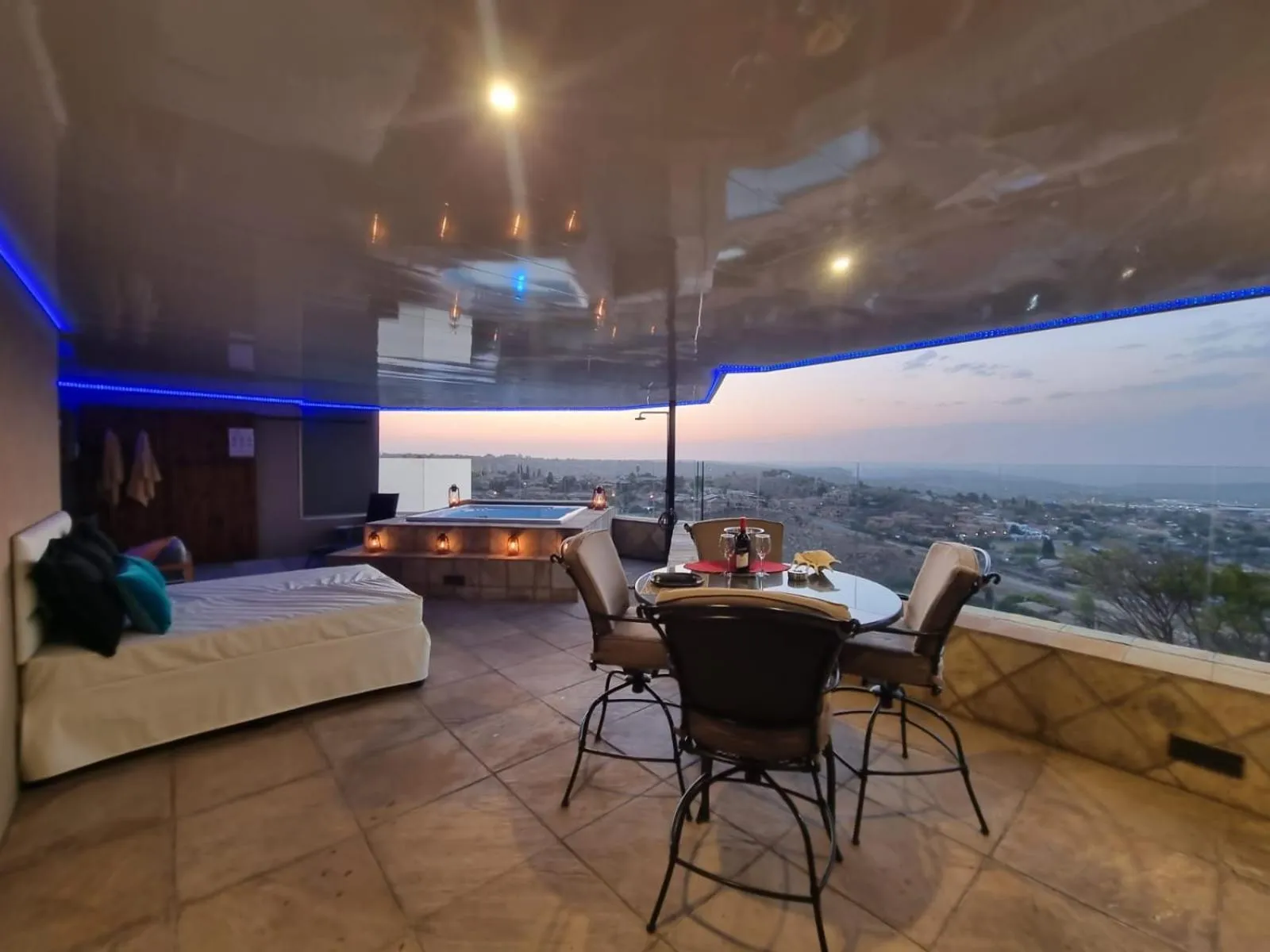 Patio, Bed in Weston Guest House Krugersdorp