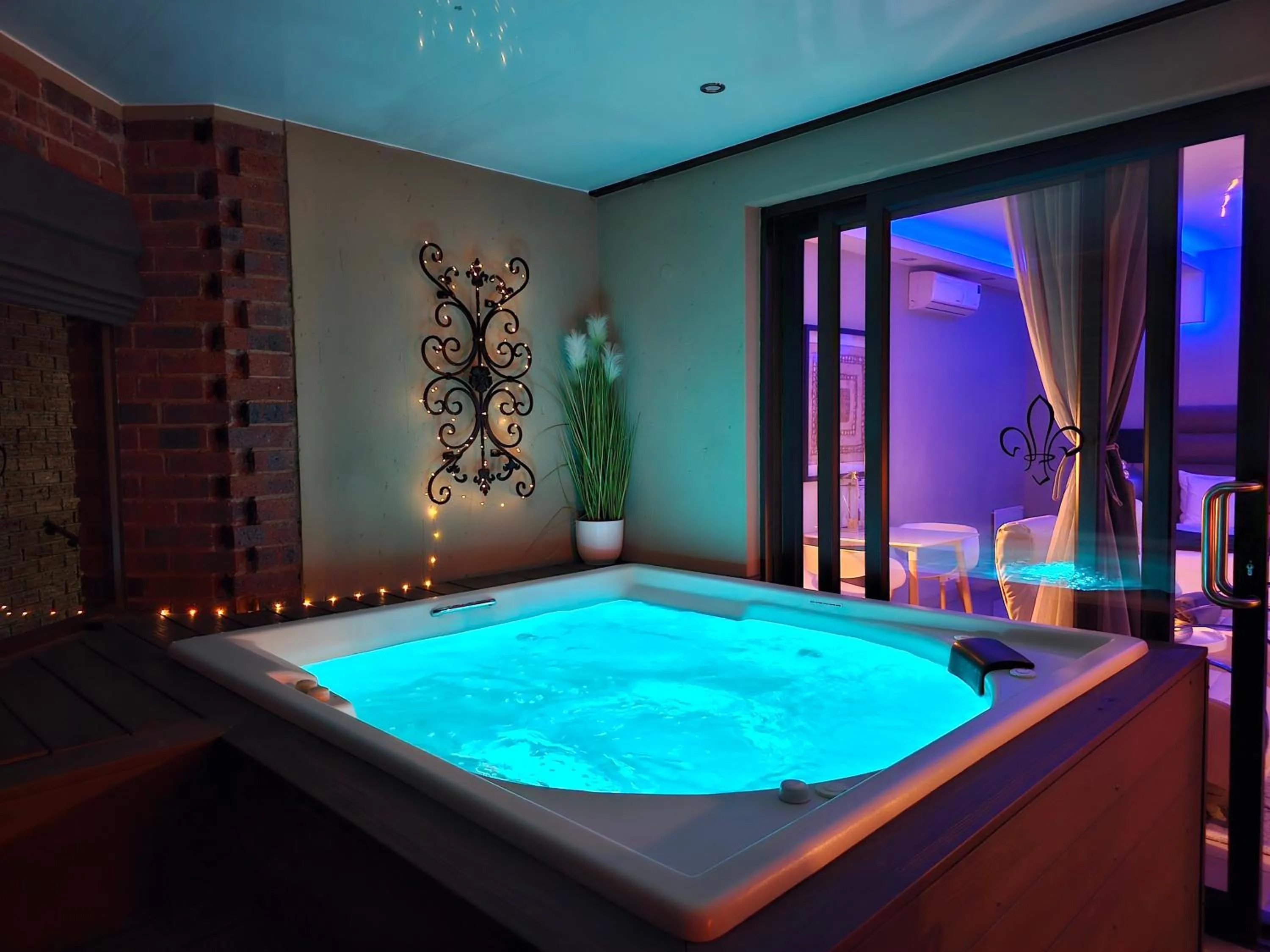 Hot Tub in Weston Guest House Krugersdorp