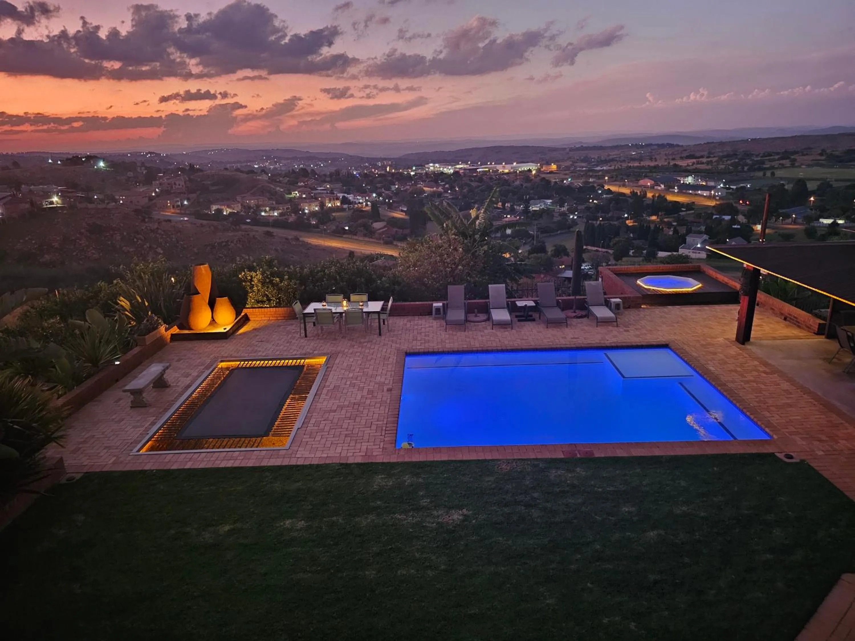 Pool view in Weston Guest House Krugersdorp