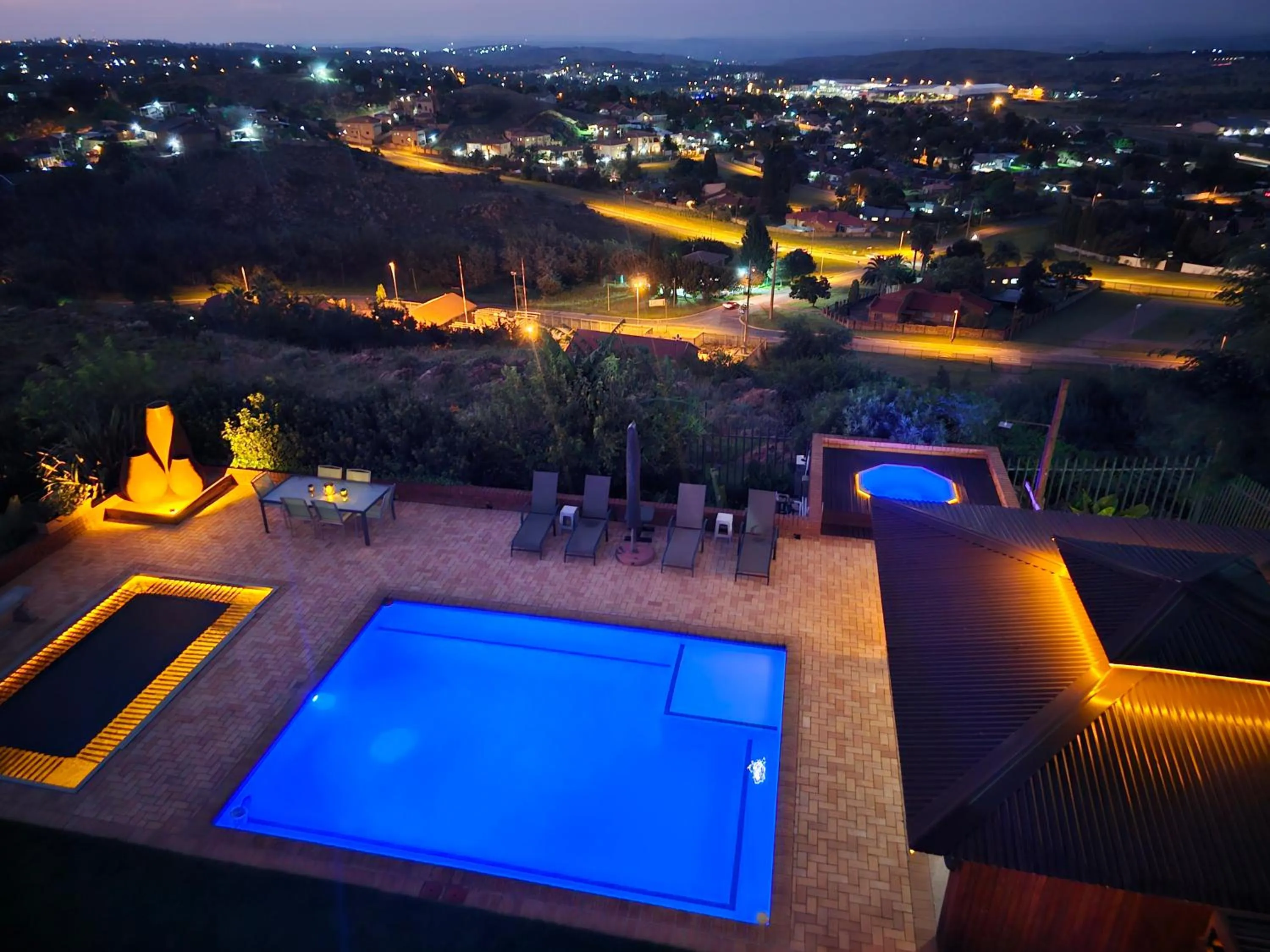 Night in Weston Guest House Krugersdorp