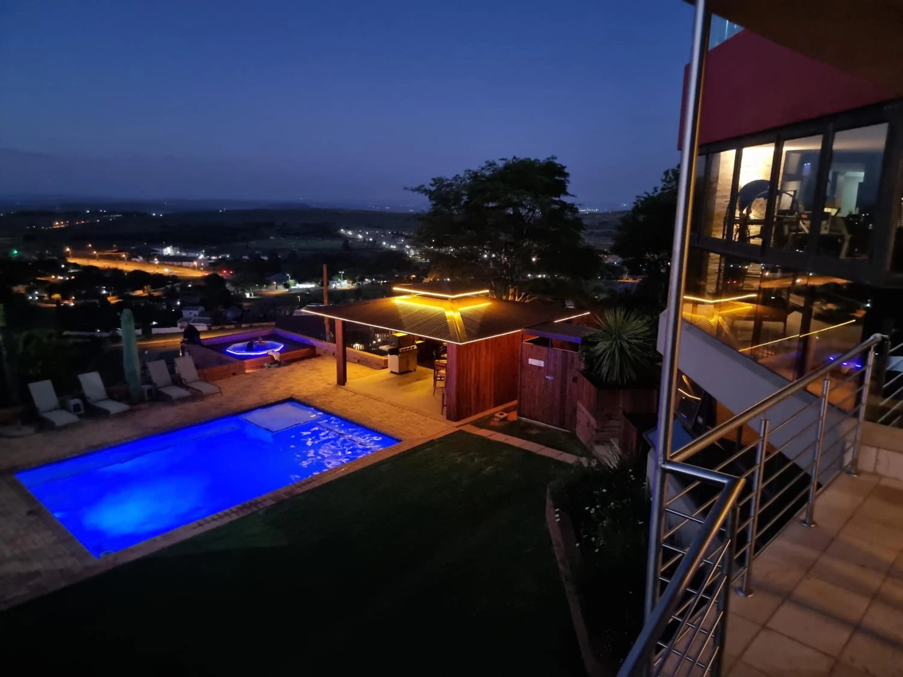 Hot Tub in Weston Guest House Krugersdorp