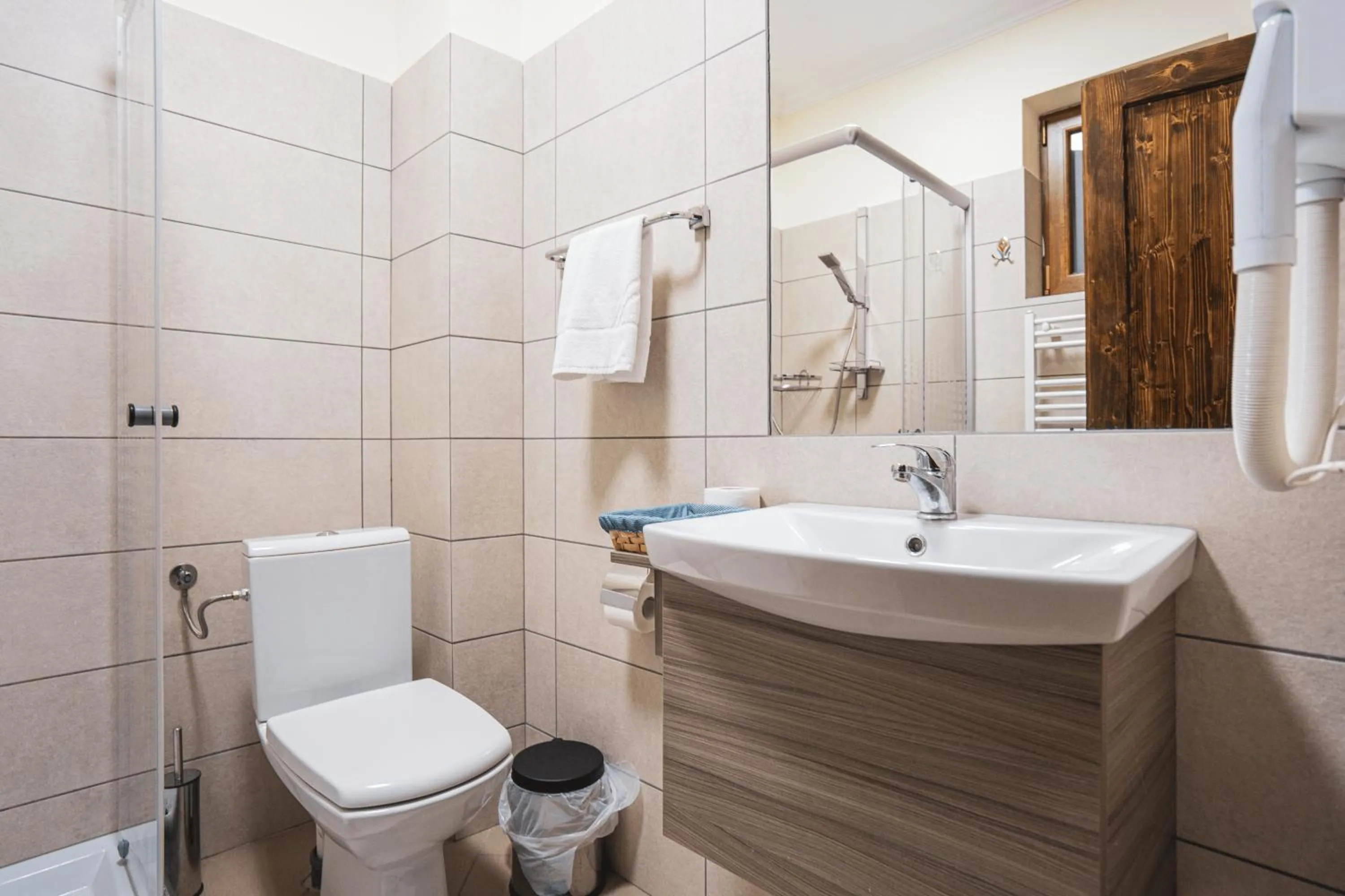 Shower in Hotel Rabbit Bran