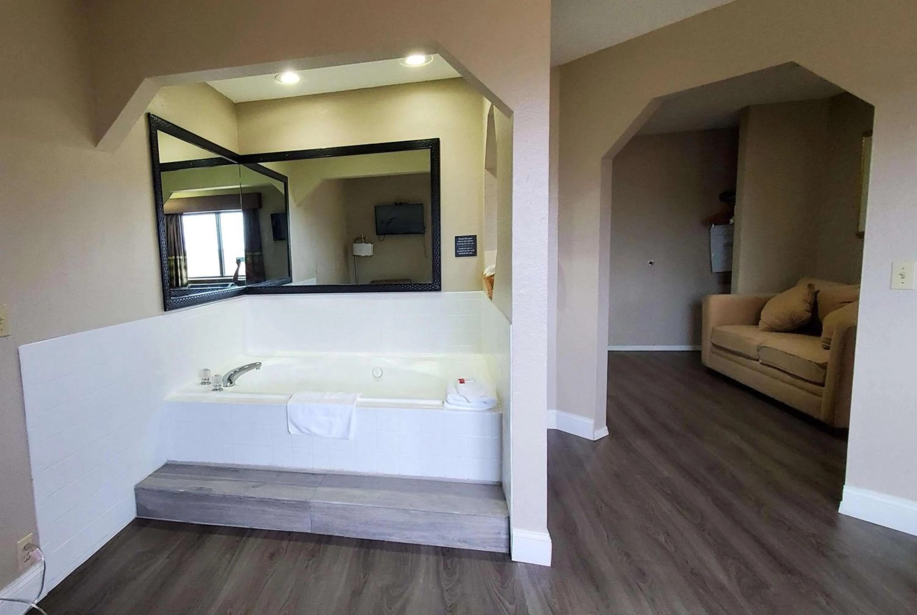 Photo of the whole room, Bed in Super 8 by Wyndham Paris