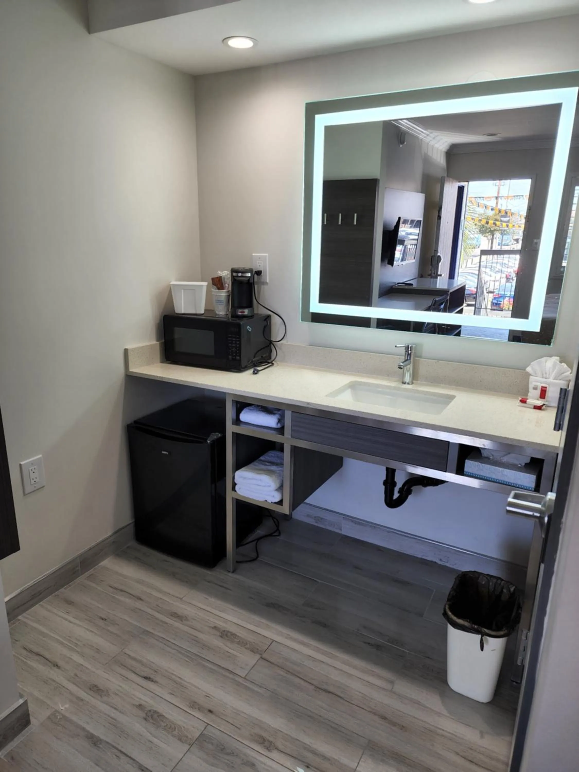 Travelodge Inn & Suites by Wyndham Fullerton