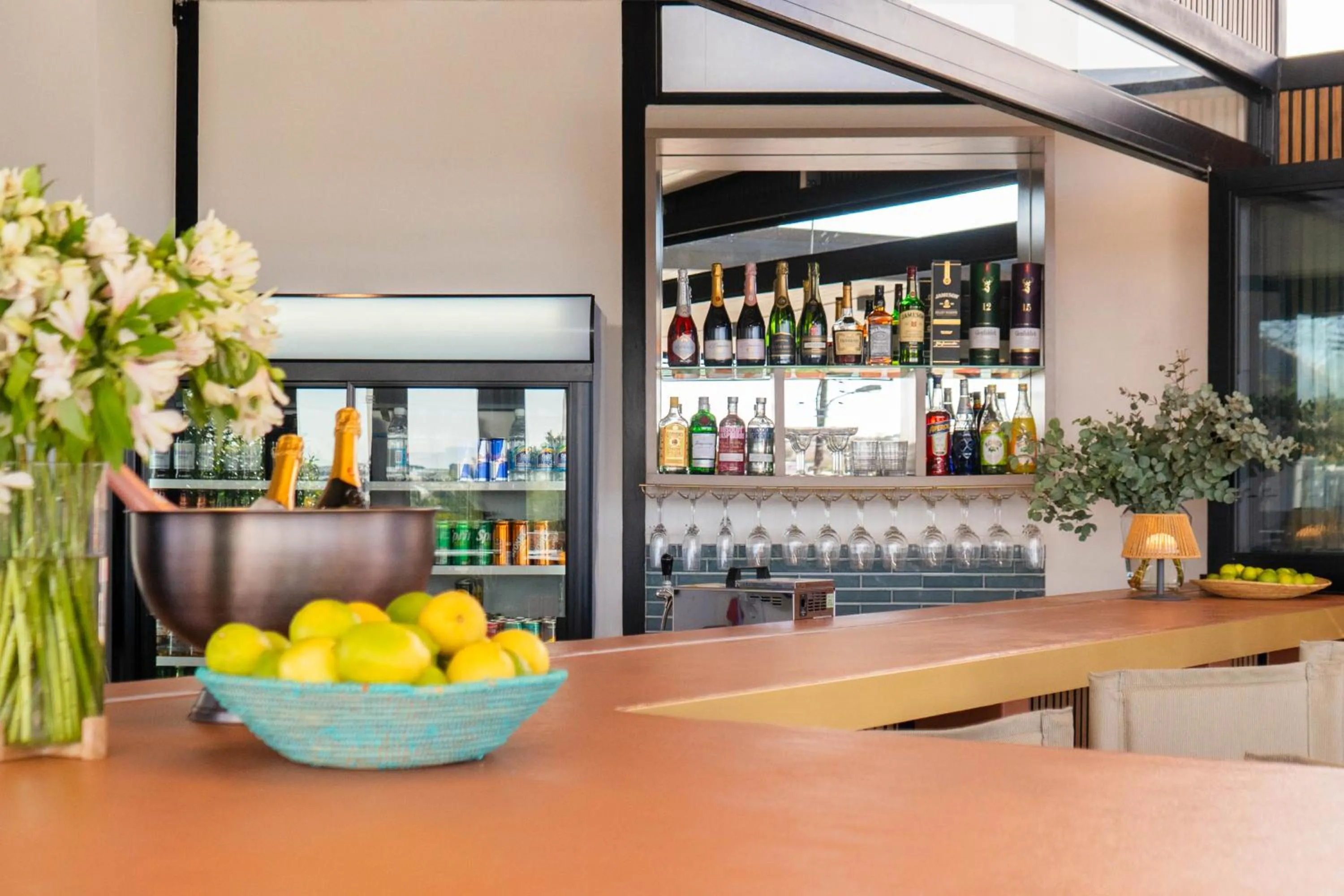 Nightclub / DJ in TaTe Village