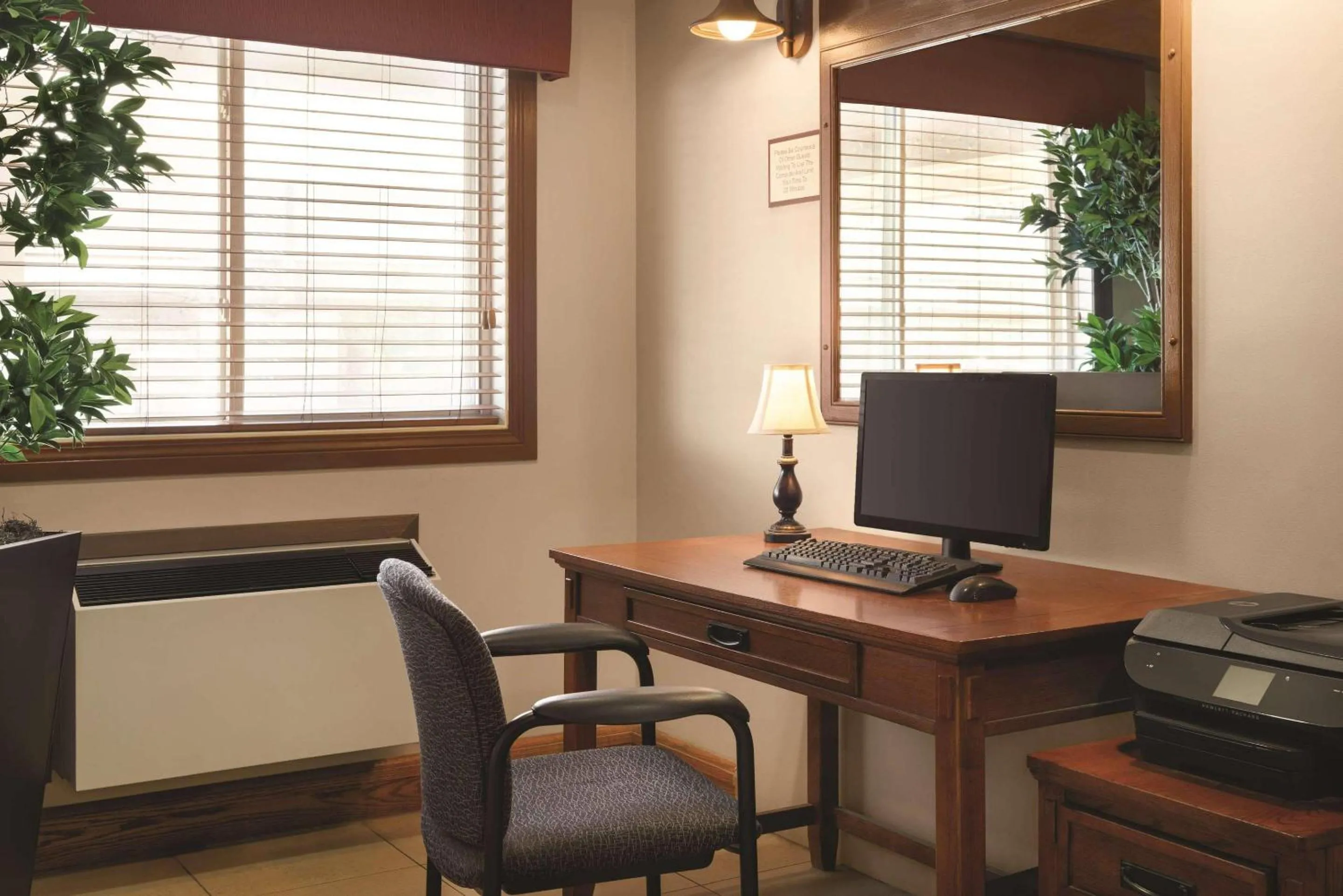 Business facilities in Country Inn & Suites by Radisson, Saskatoon, SK