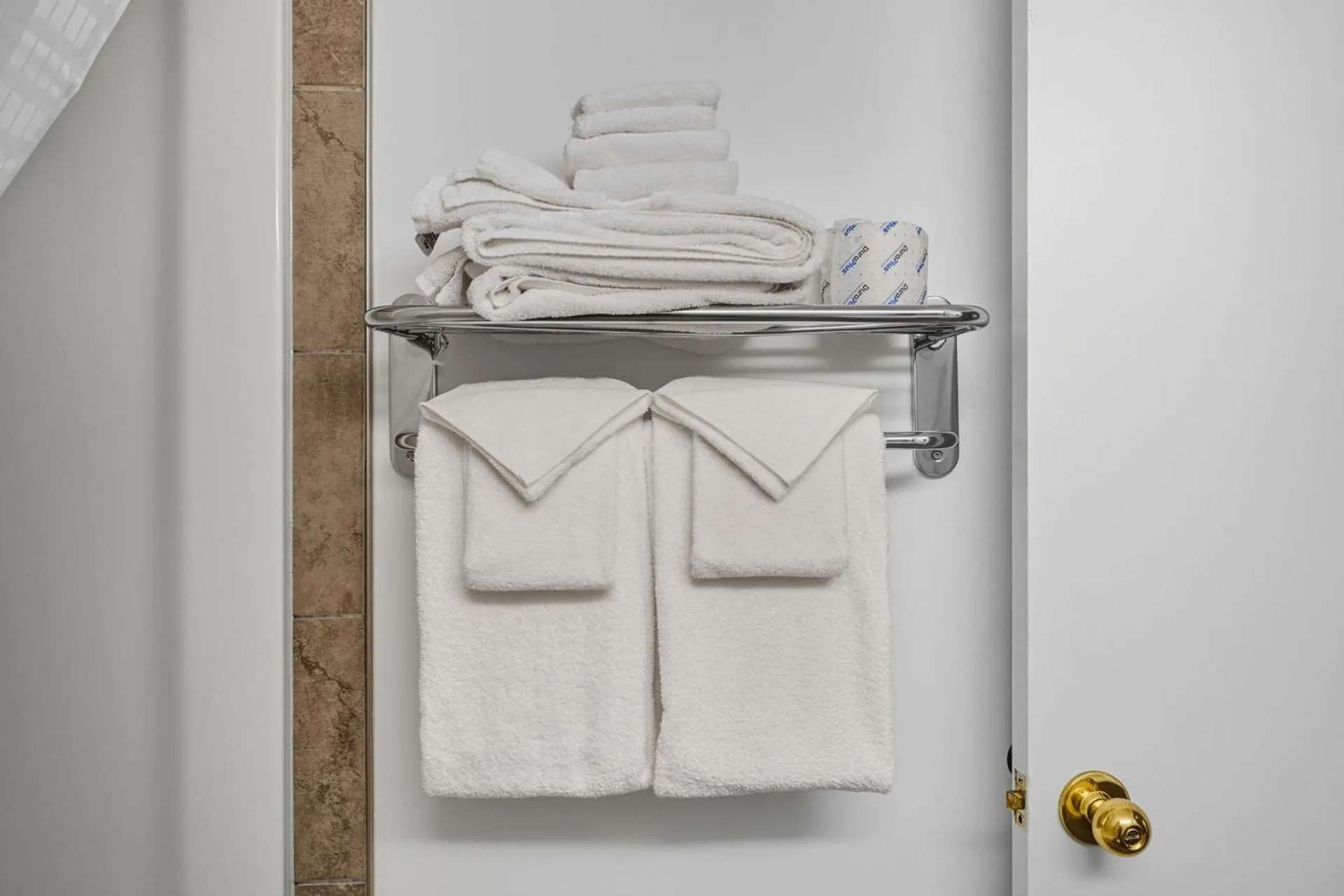 Bathroom in Country Inn & Suites by Radisson, Saskatoon, SK