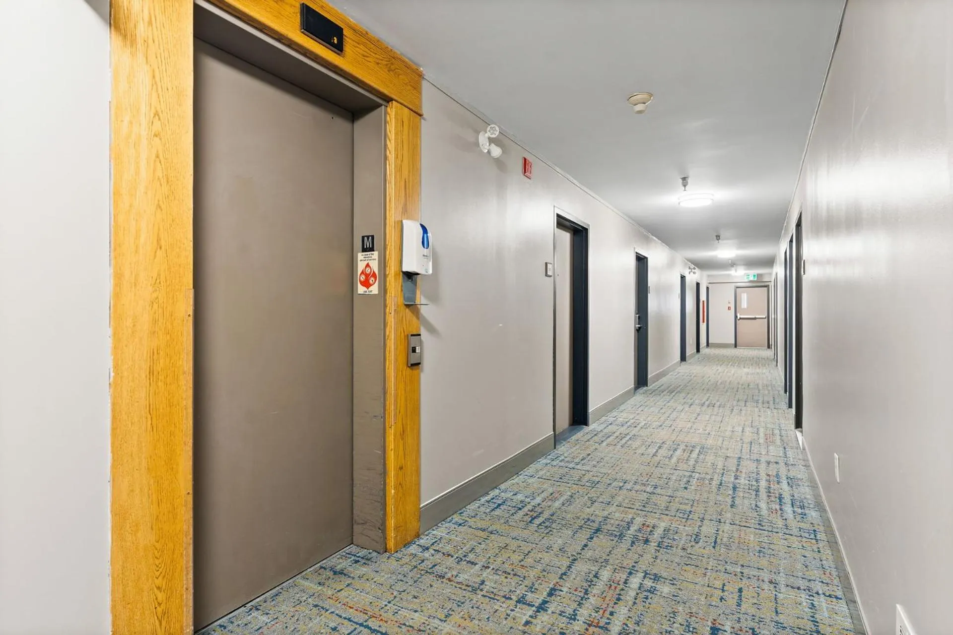 elevator in Country Inn & Suites by Radisson, Saskatoon, SK