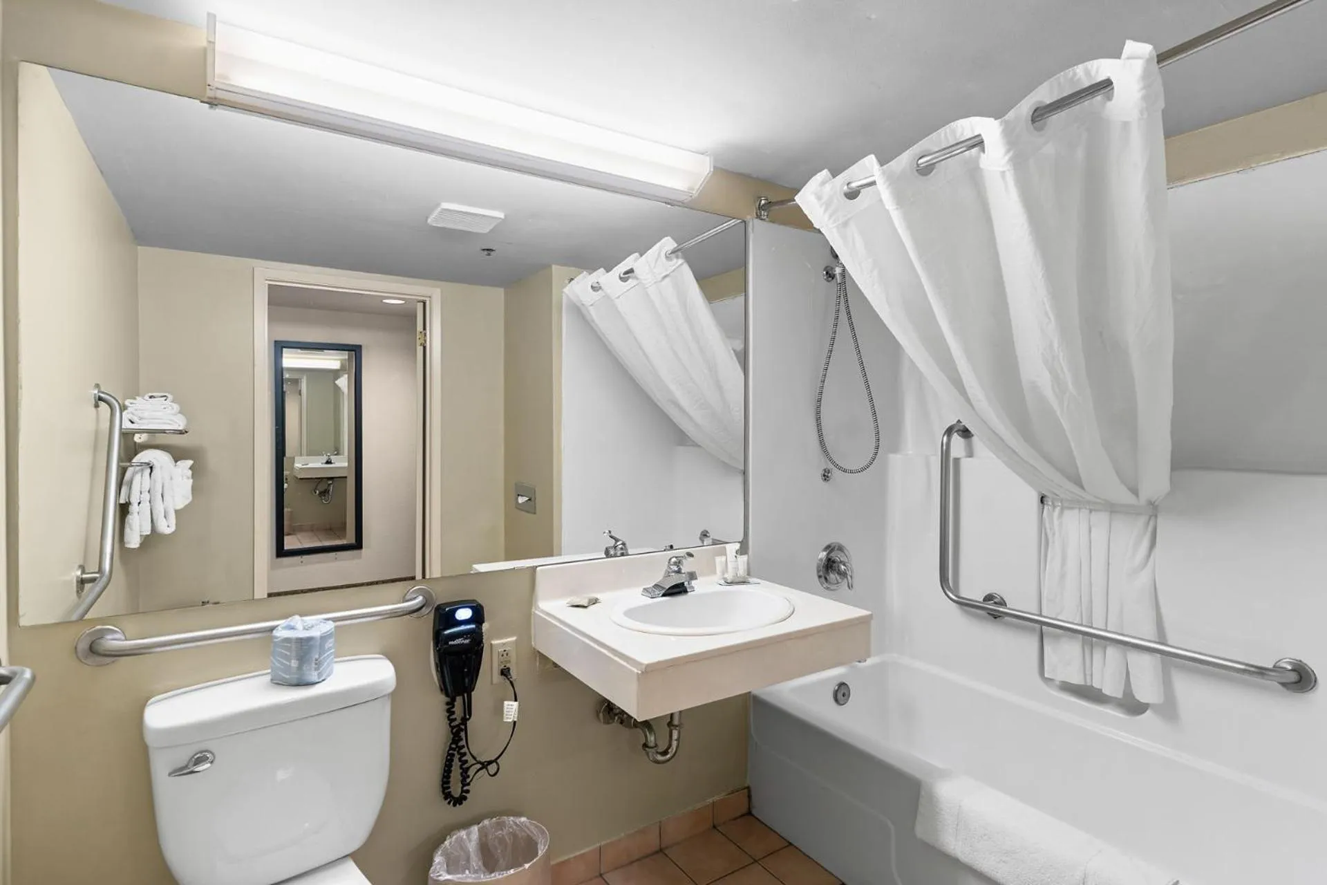 Bathroom in Country Inn & Suites by Radisson, Saskatoon, SK