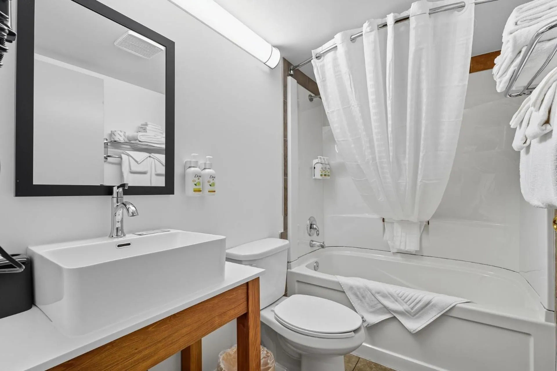 Bathroom in Country Inn & Suites by Radisson, Saskatoon, SK