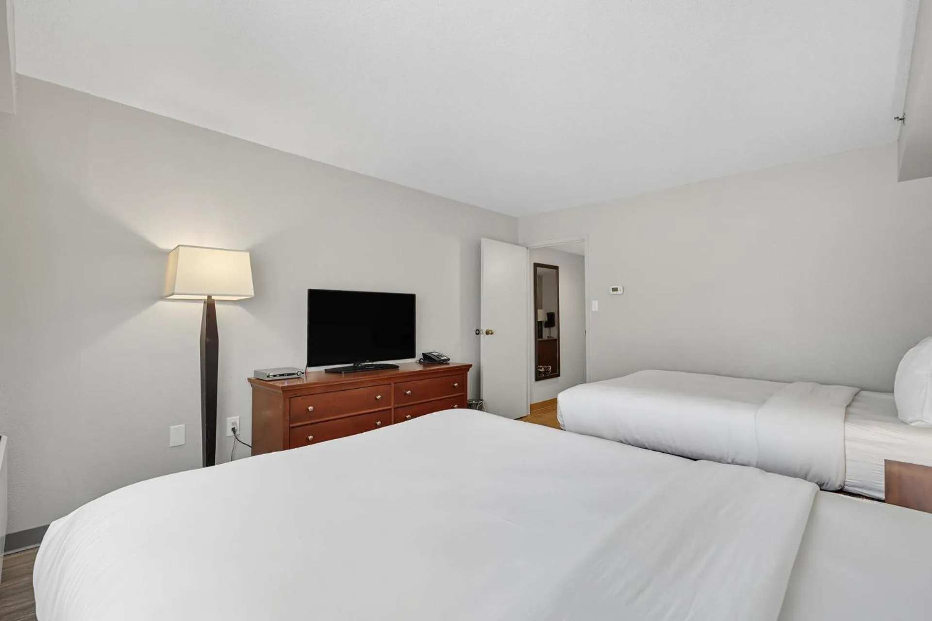 Bed in Country Inn & Suites by Radisson, Saskatoon, SK