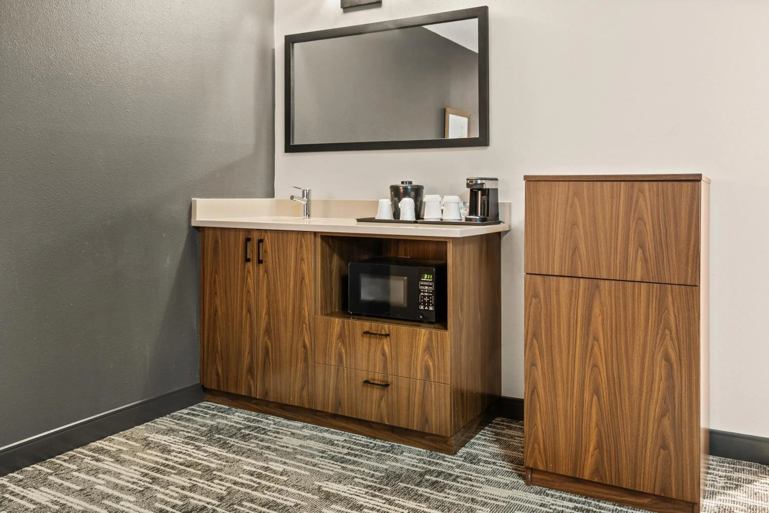 minibar in Country Inn & Suites by Radisson, Winnipeg, MB