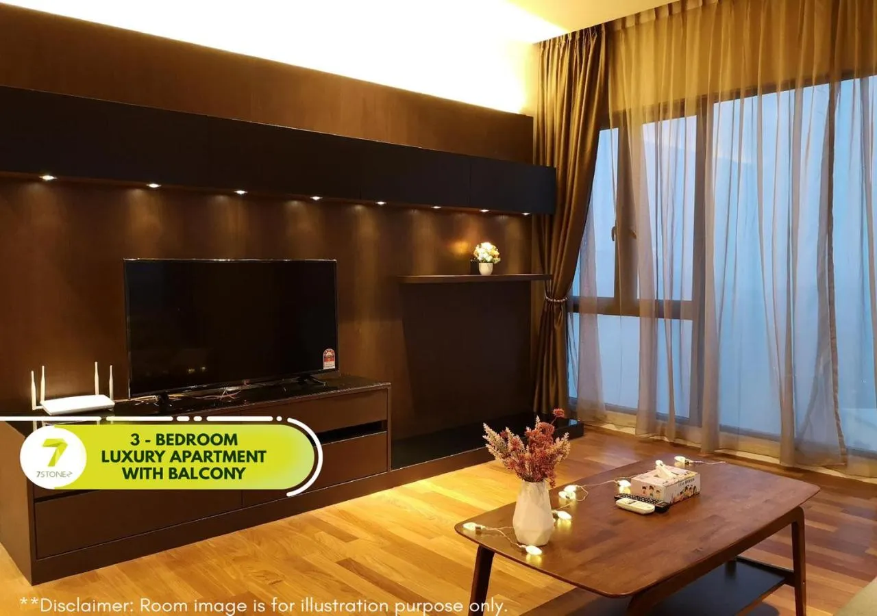 Communal lounge/ TV room in 7Stonez Suites Geo38 Genting Highlands