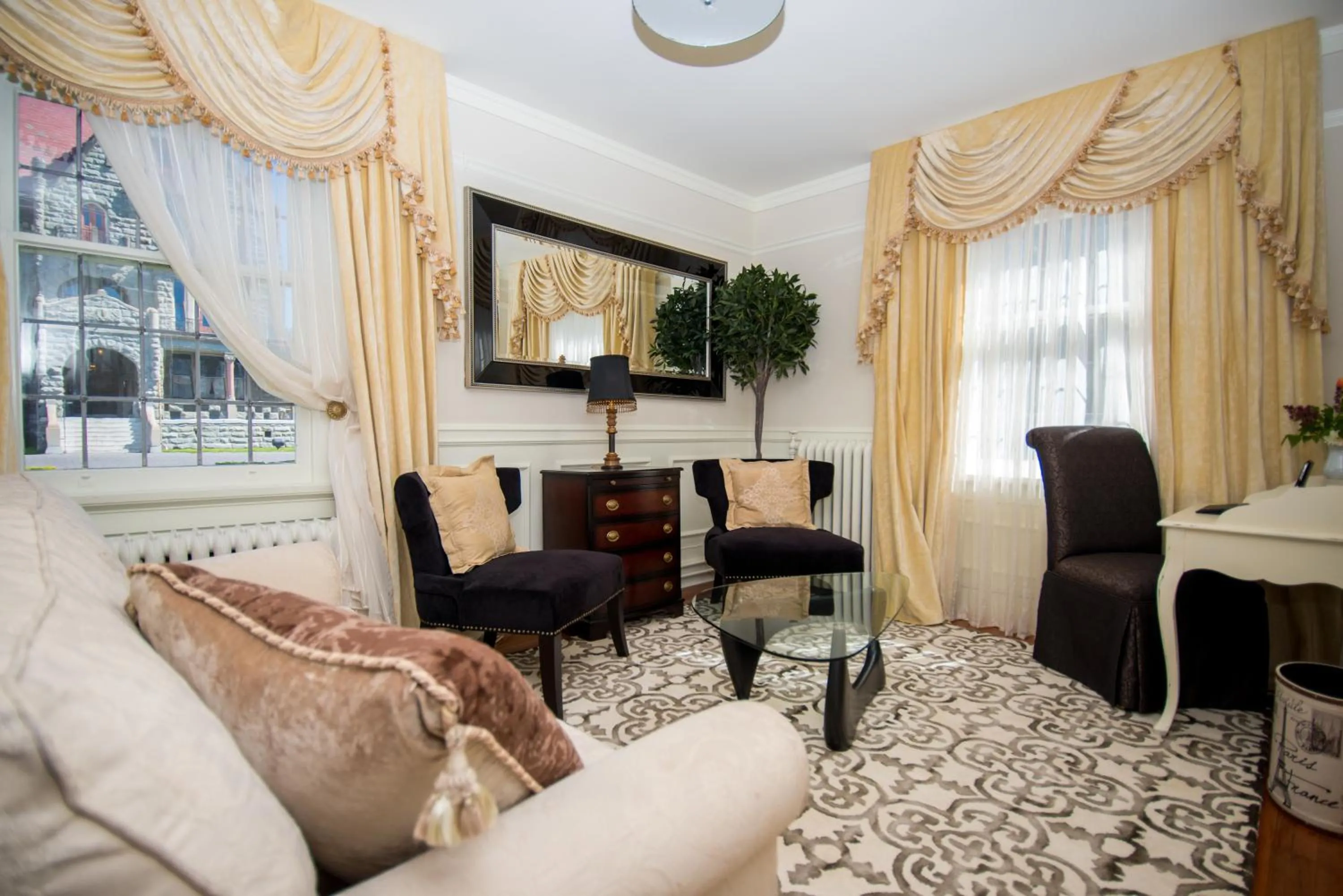 Photo of the whole room in The Craigmyle Inn