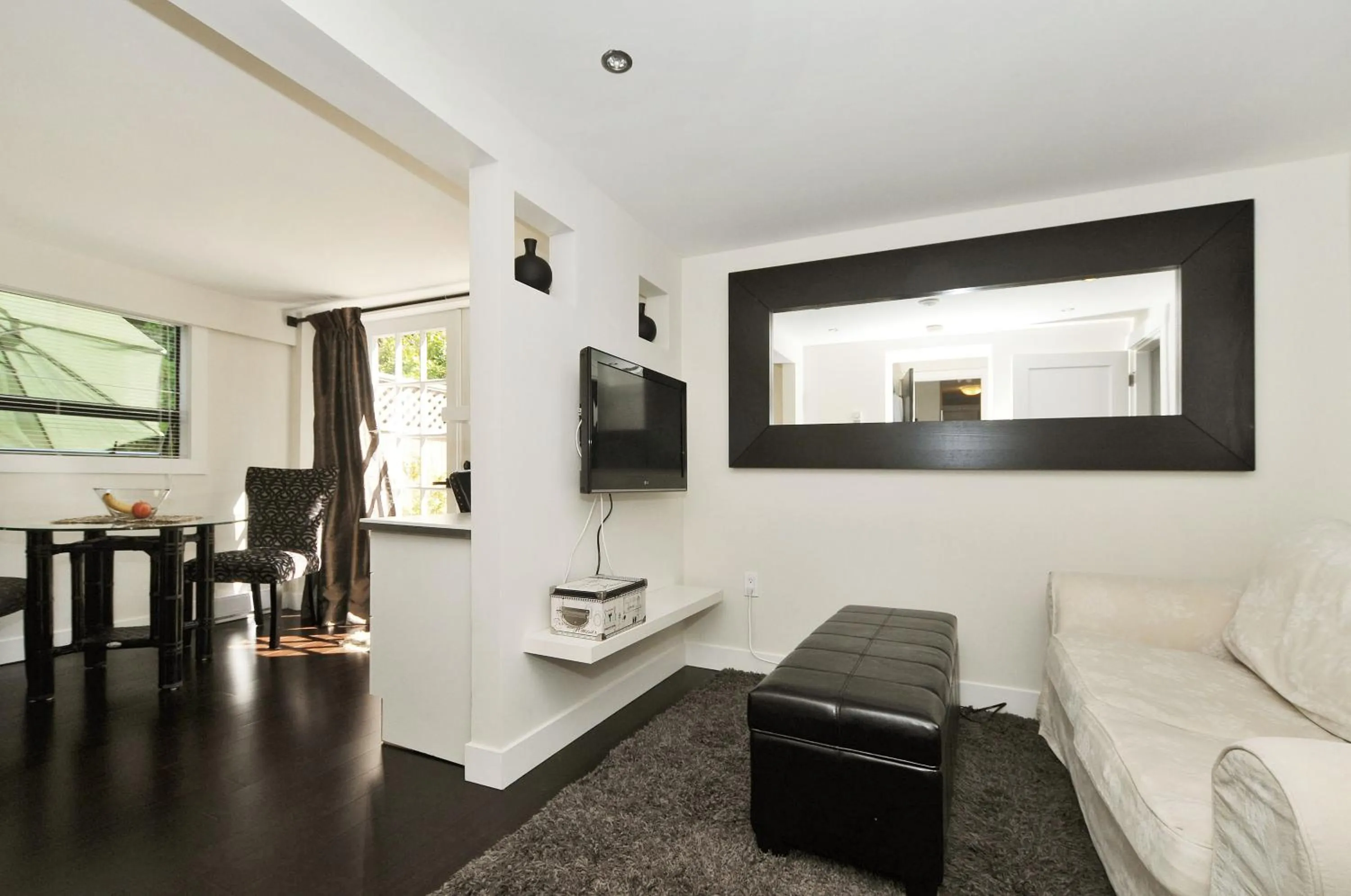 Living room in The Craigmyle Inn