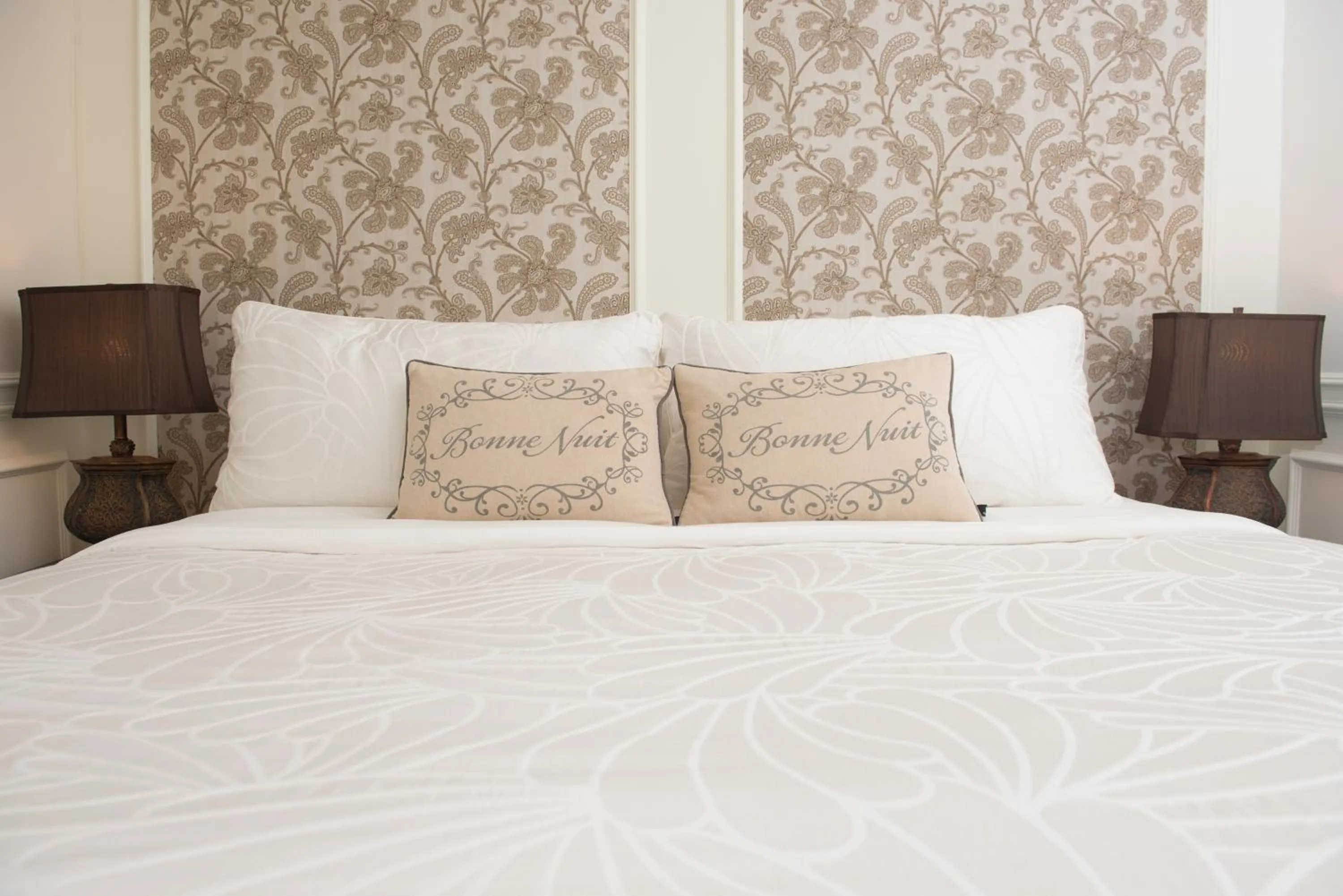 Bedroom, Bed in The Craigmyle Inn