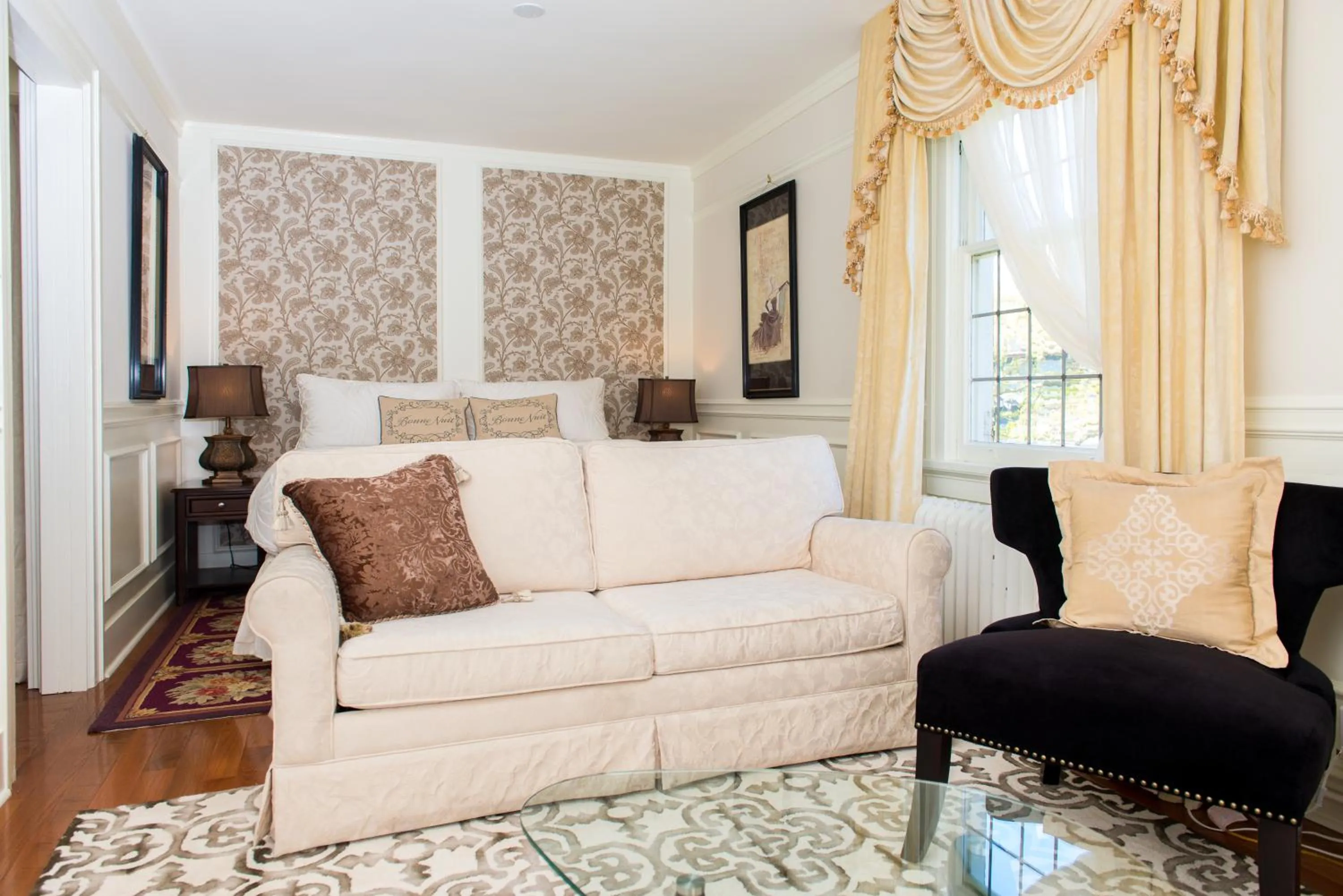 Photo of the whole room in The Craigmyle Inn