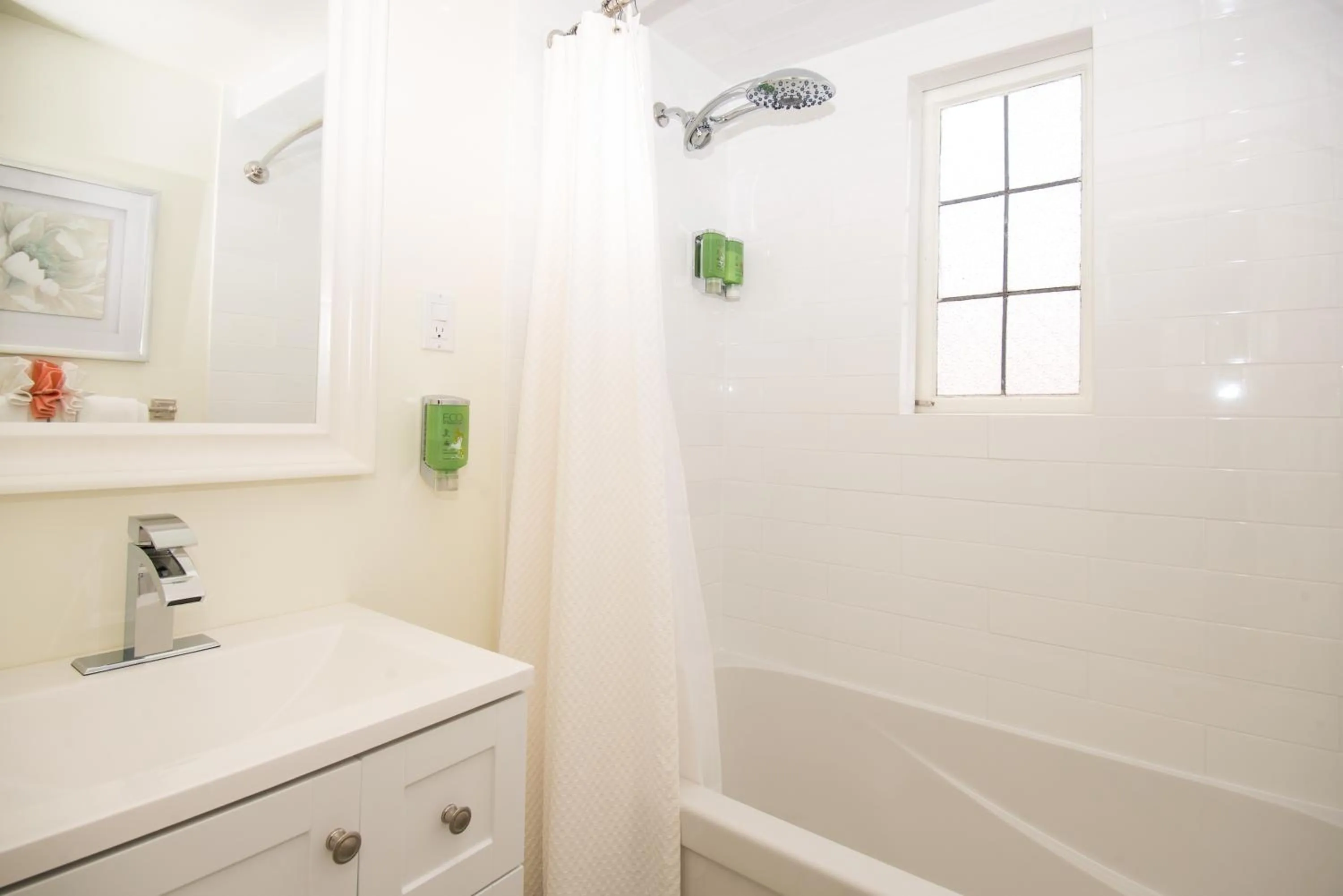 Bathroom in The Craigmyle Inn