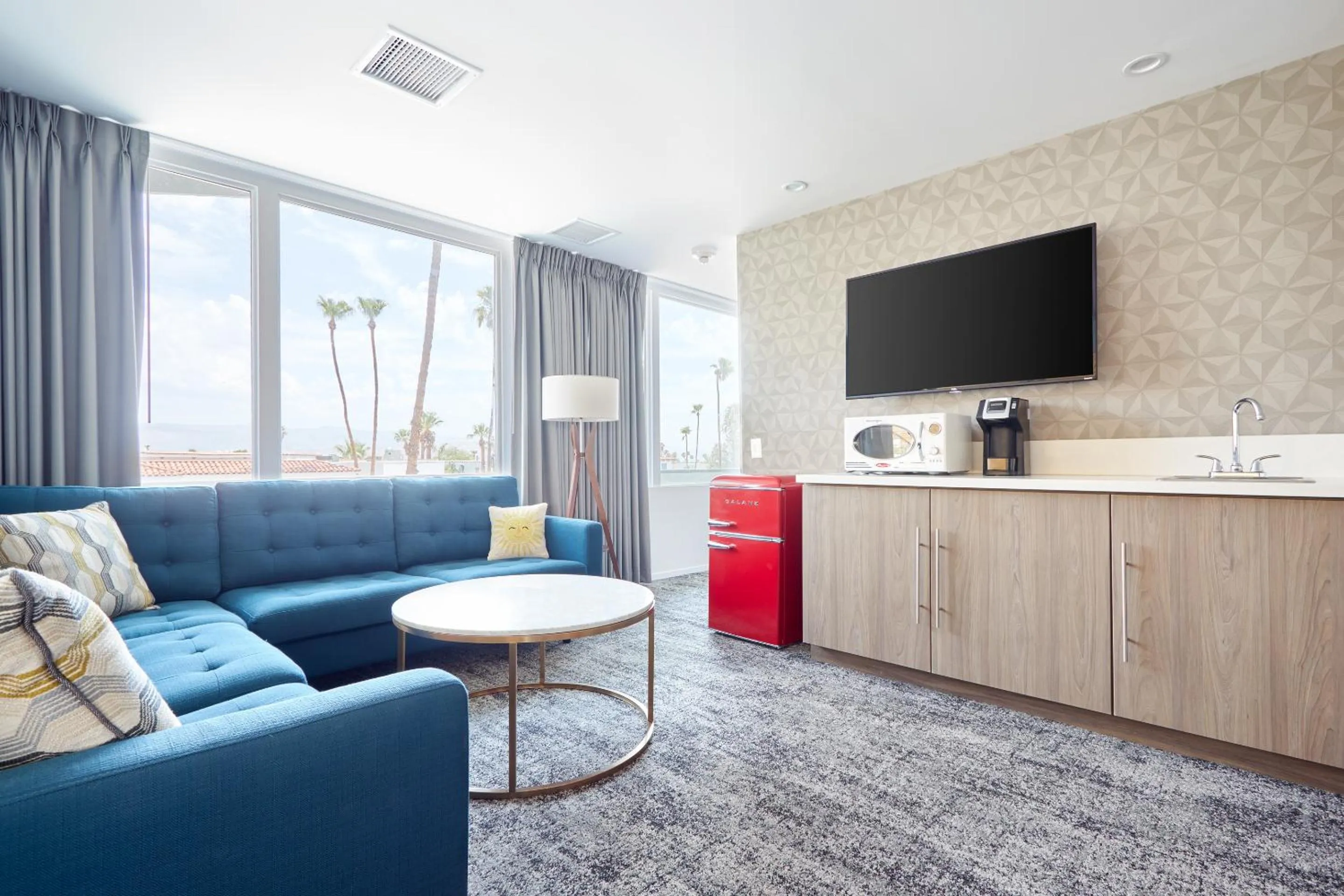 TV and multimedia in The Cole