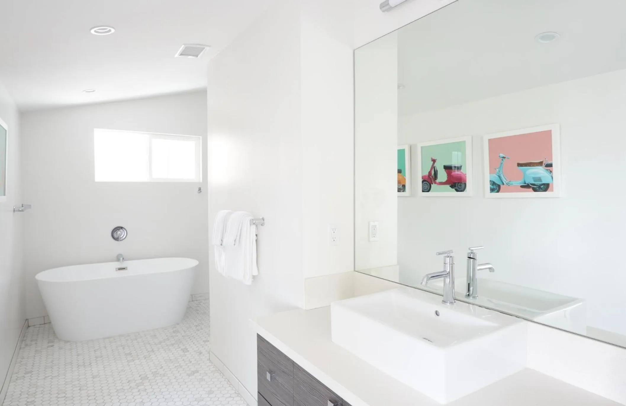 Bathroom in The Cole