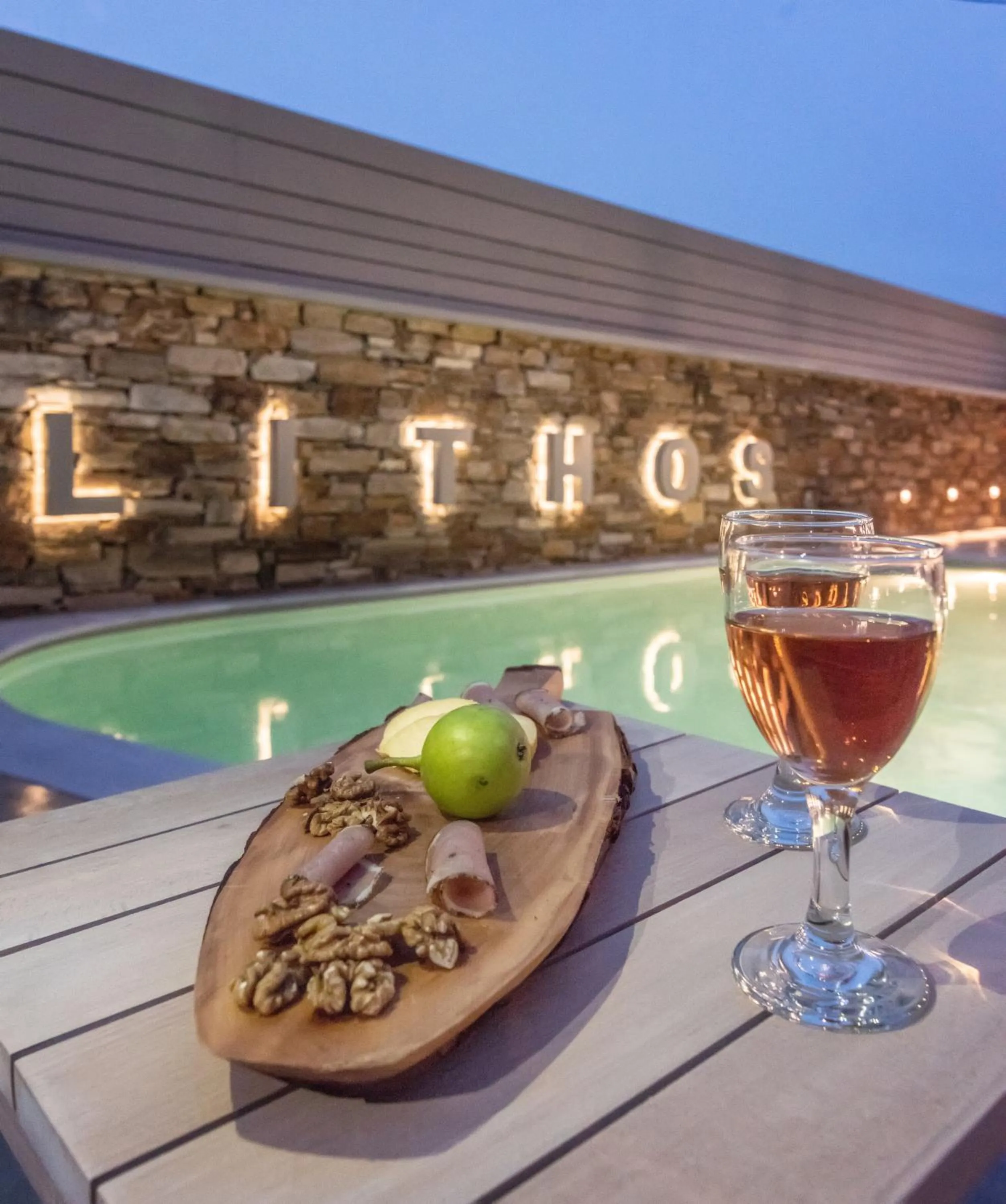 Lithos Luxury Suites