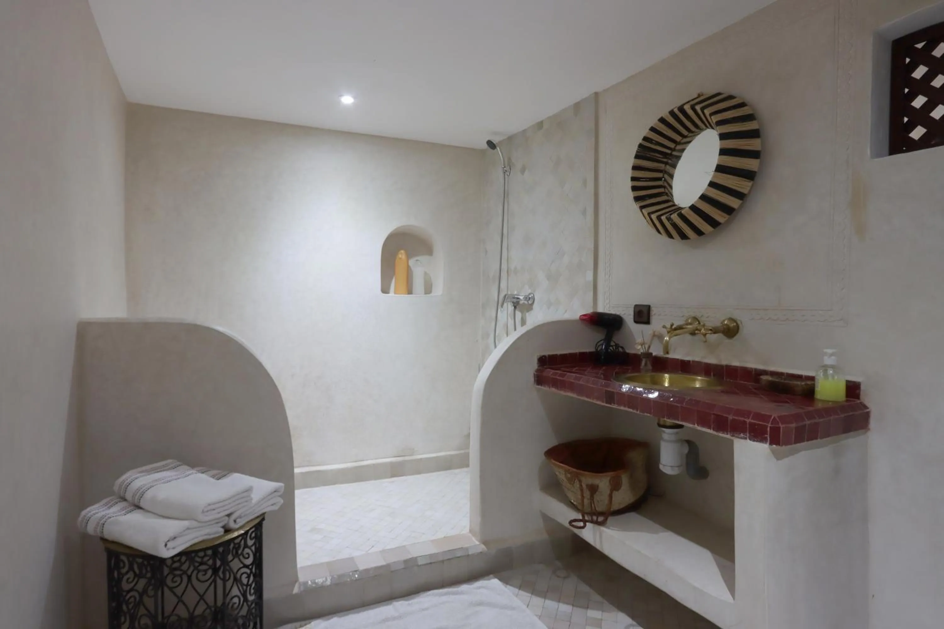 Riad Dwiriyat My Teib