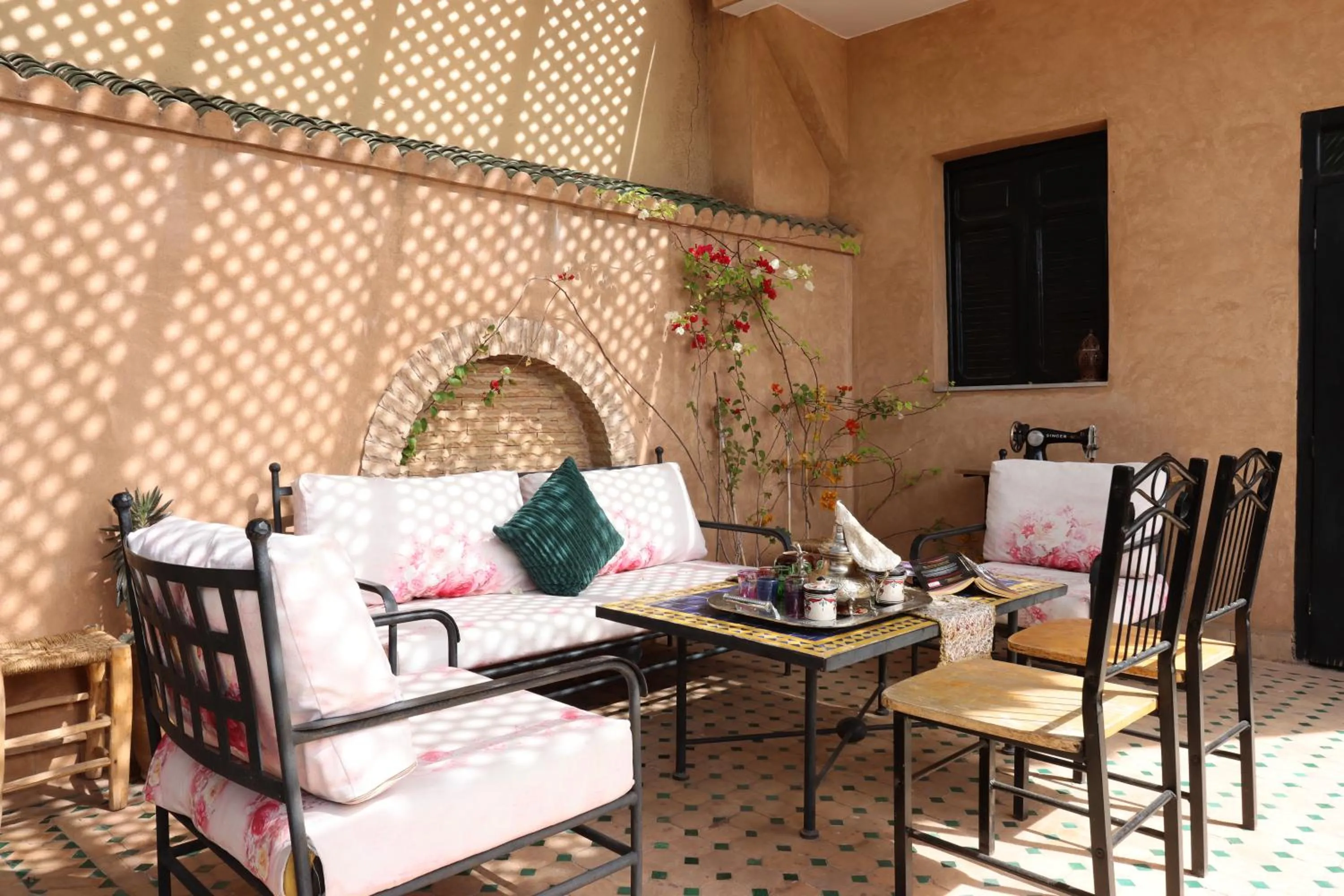 Patio in Riad Dwiriyat My Teib