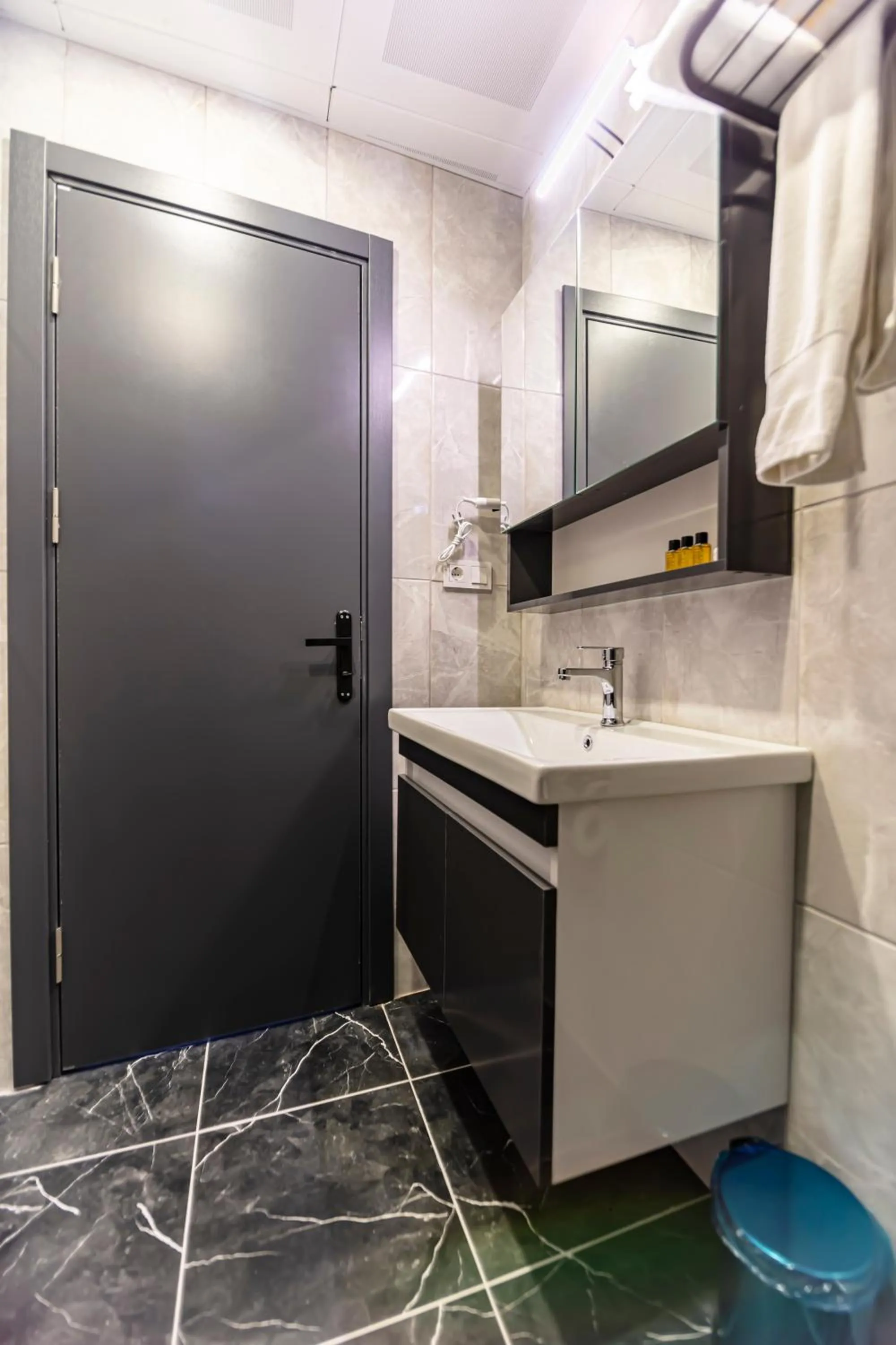 Bathroom in Gul Otel