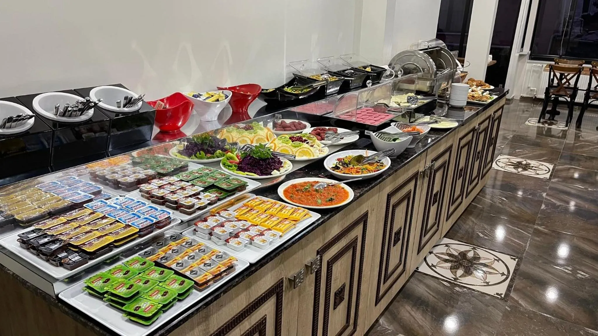 Restaurant/places to eat in Gul Otel