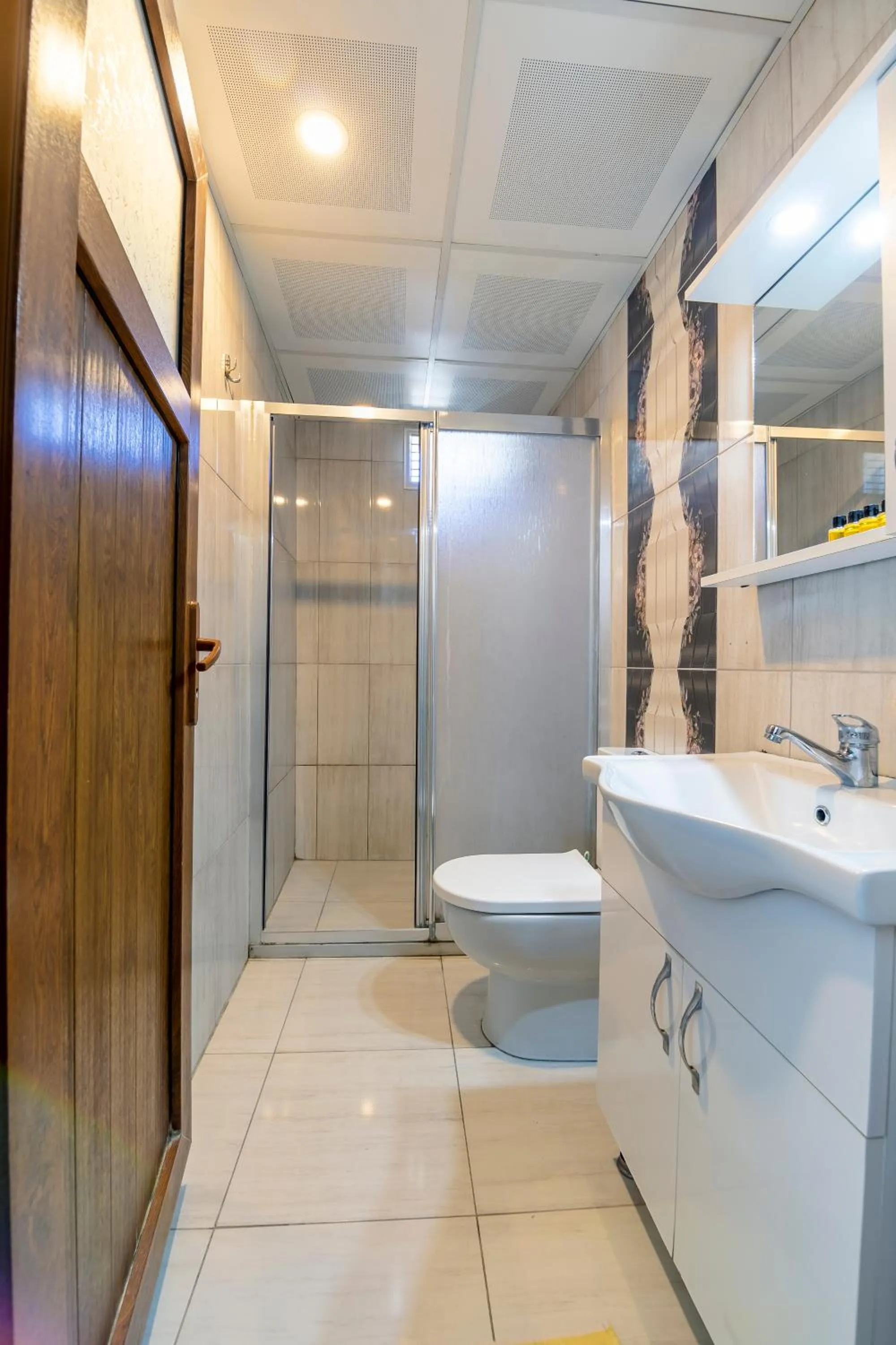 Bathroom in Gul Otel