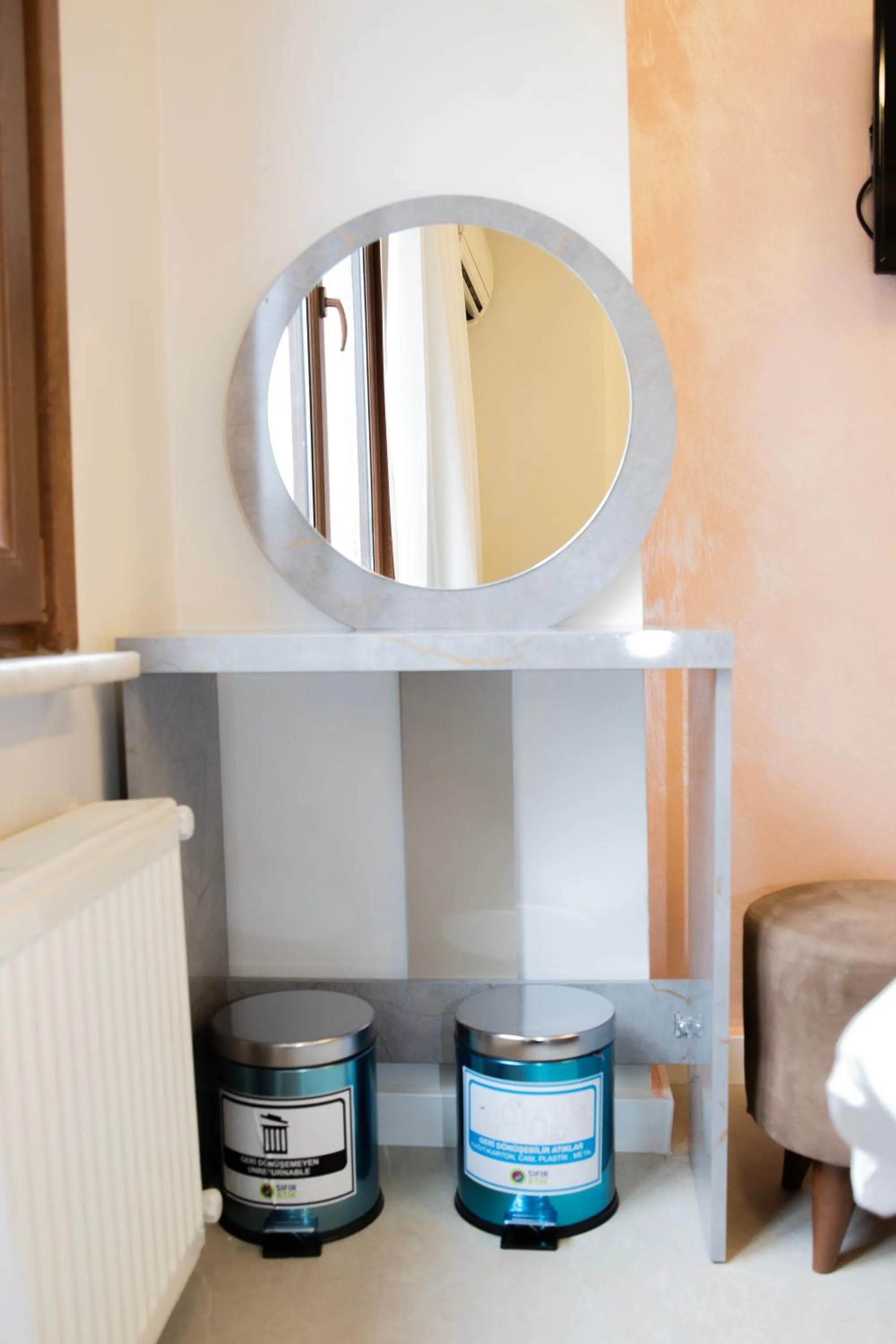 room service in Gul Otel