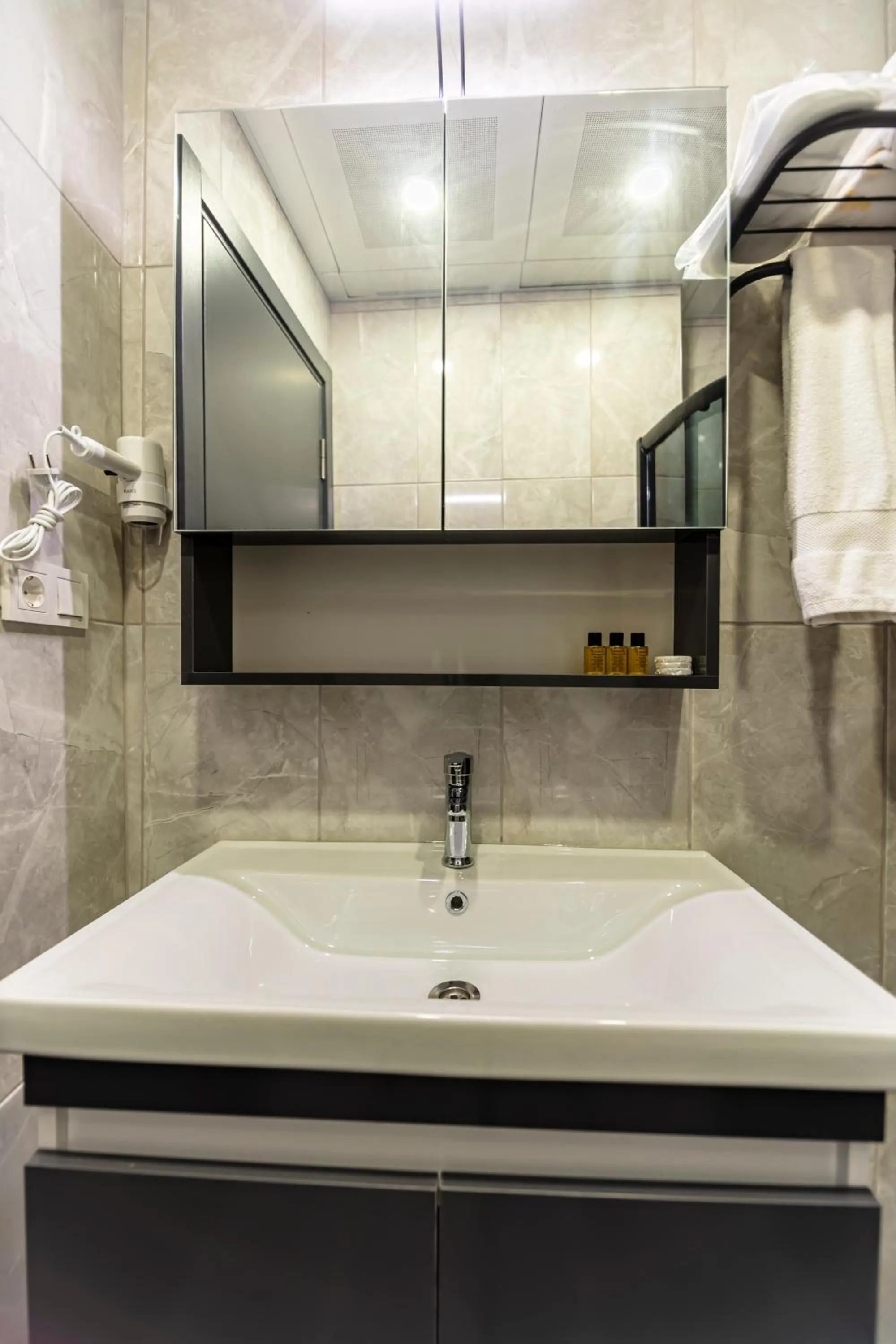 Bathroom in Gul Otel