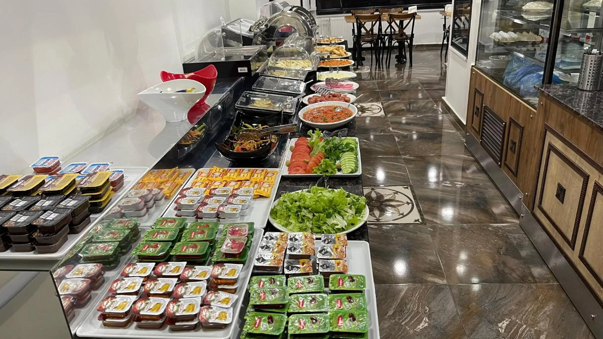 Restaurant/places to eat in Gul Otel