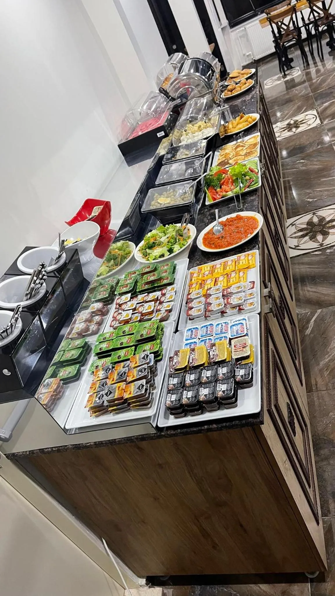 Restaurant/places to eat in Gul Otel