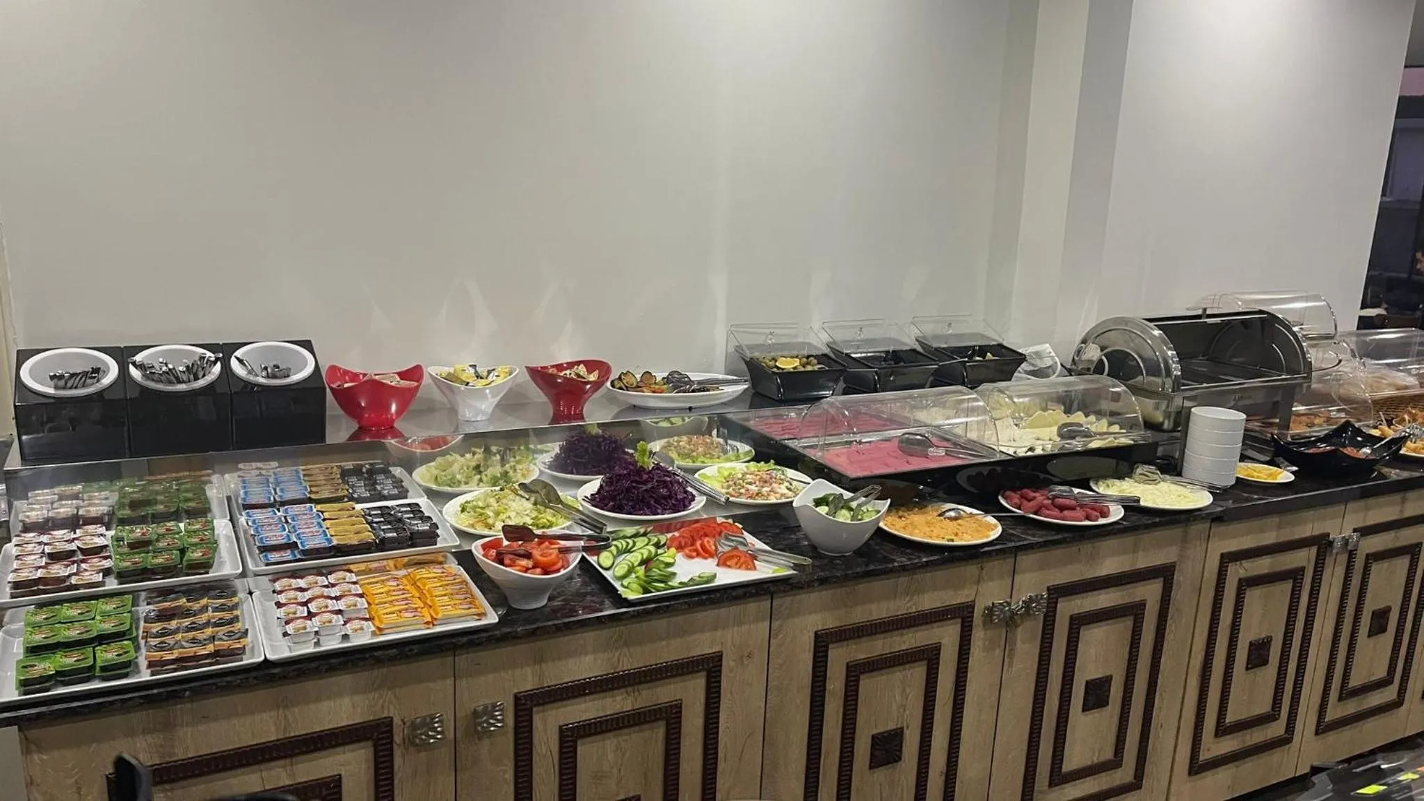 Restaurant/places to eat in Gul Otel